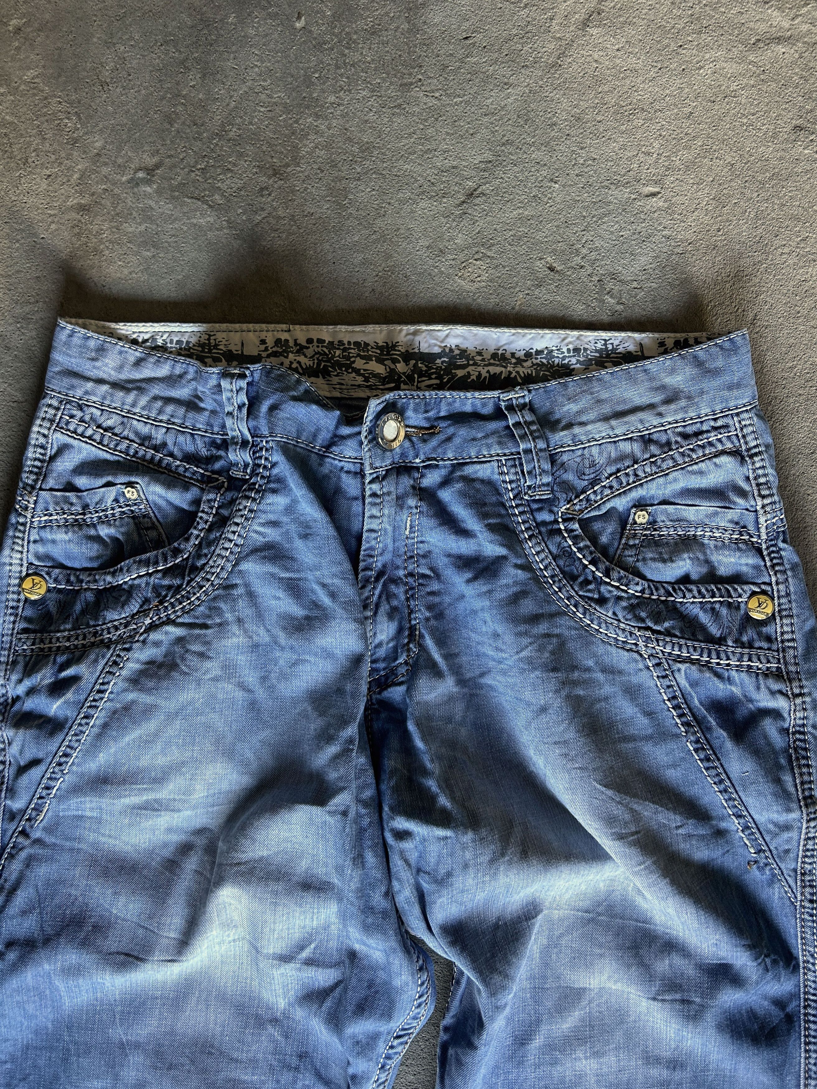 Vintage Vintage Wash Blue Denim Jeans Embroidered Pocket Y2K Style Size US 32 / EU 48 - 4 Thumbnail
