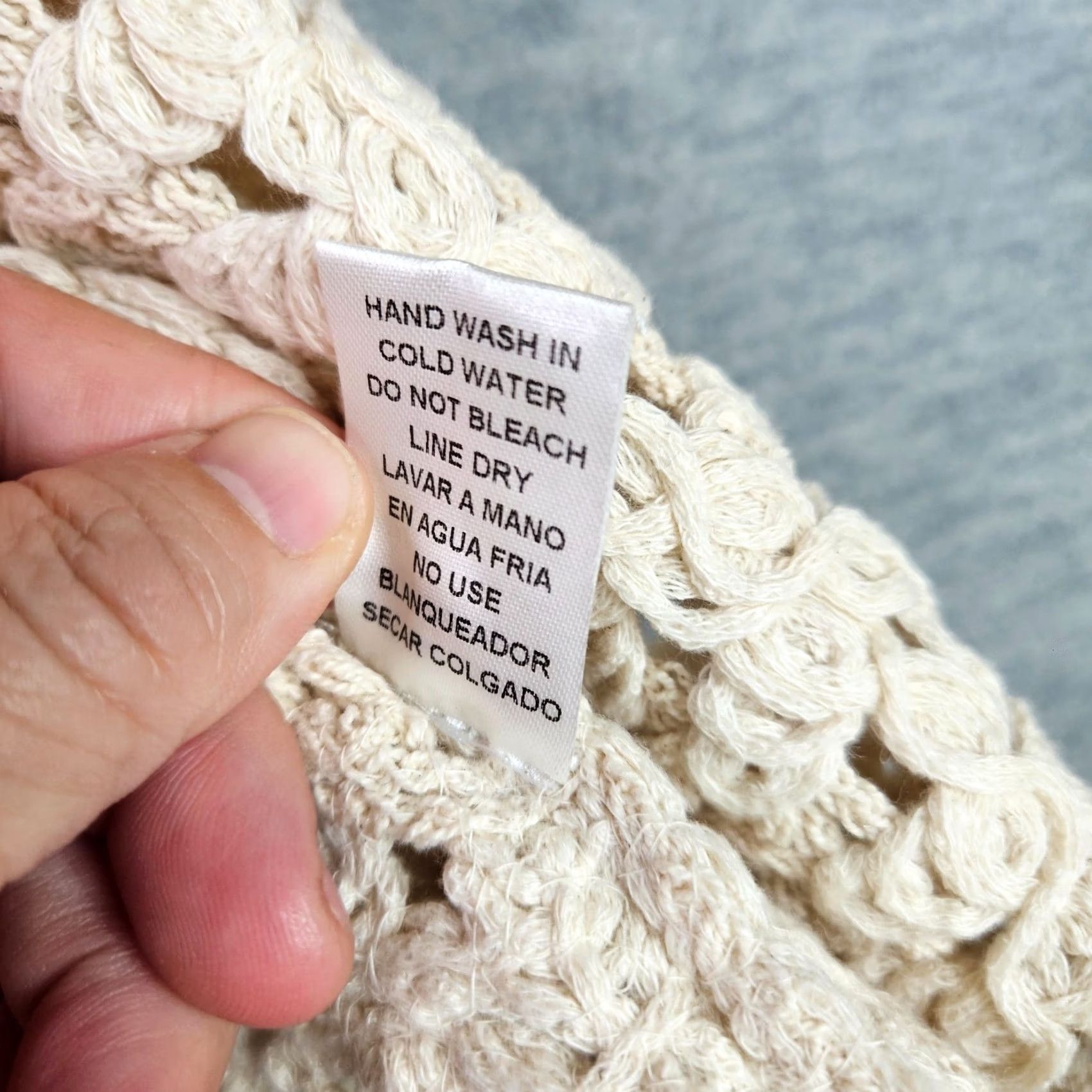 Vintage VICI Women's Ivory Cropped Crochet Pattern Tank Top Size Small Shirt Womens Beige Cotton Blend Short Sleeve Knitted Casual 90s? Size S / US 4 / IT 40 - 5 Thumbnail