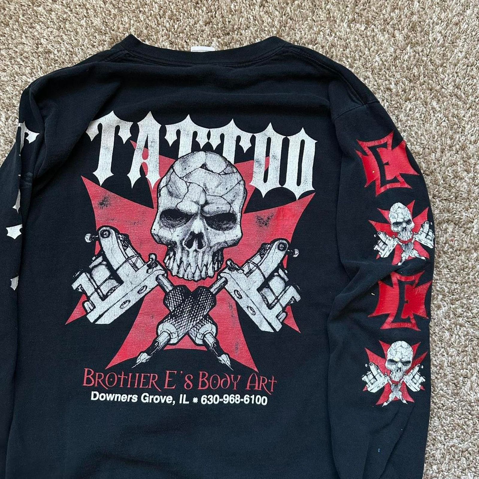 Vintage Vintage 90s Tattoo Shop Parlor Tribal Skull Cross Black Tee Size US M / EU 48-50 / 2 - 3 Thumbnail