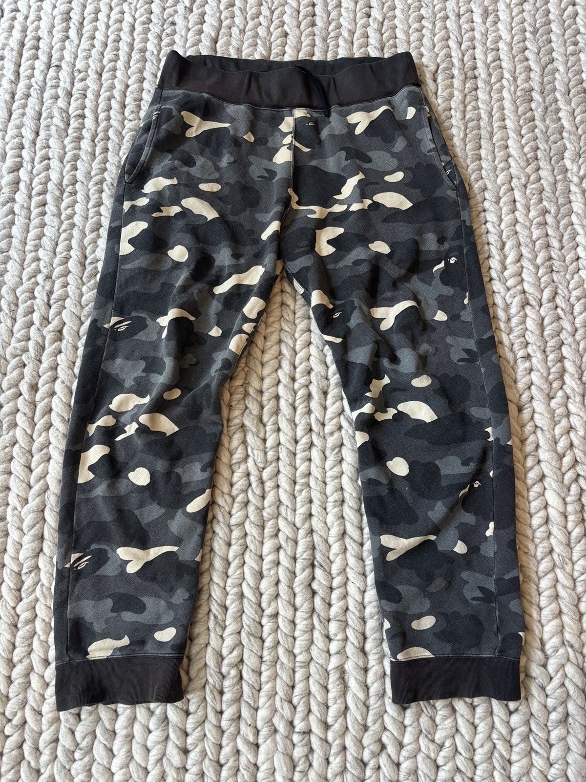 Bape Bape sweatpants Size US 30 / EU 46 - 2 Thumbnail