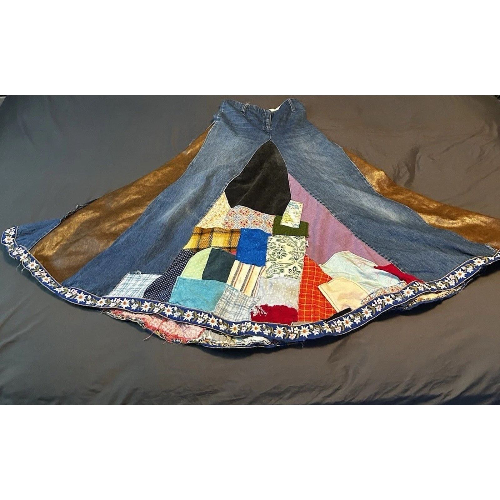 Other Vintage Homemade Denim Leather Velvet Quilted Sewn Skirt Size 26" / US 2 / IT 38 - 10 Thumbnail