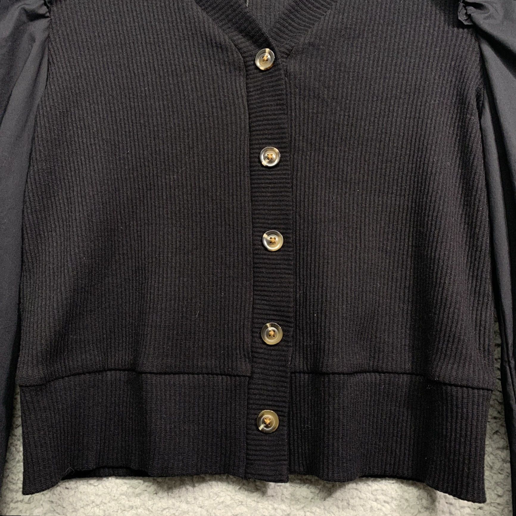 Vintage WHO WHAT WEAR Pullover Top Women XS Black V-Neck Knitted Body Blousy Sleeves NWT Pullover Shirt Womens XS Black V-Neck Cropped Puff Sleeve NWT Size XS / US 0-2 / IT 36-38 - 4 Thumbnail