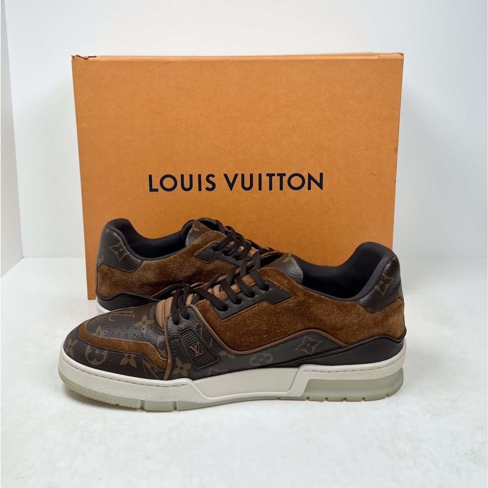 Louis Vuitton Size 8.5LV/9.5US - Louis Vuitton Brown Suede Size US 9.5 / EU 42-43 - 6 Thumbnail