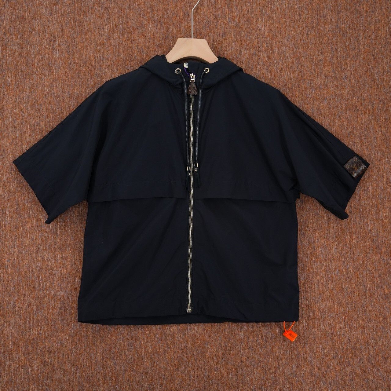 Louis Vuitton Louis Vuitton 24AW Hooded Mid-Sleeve Jacket Size XXS / US 00 / IT 34 - 1 Thumbnail