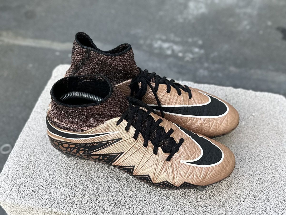 Nike NIKE HYPERVENOM PHANTOM II SG-PRO ELITE SOCCER BOOTS US 9 Size US 9 / EU 42 - 5 Thumbnail