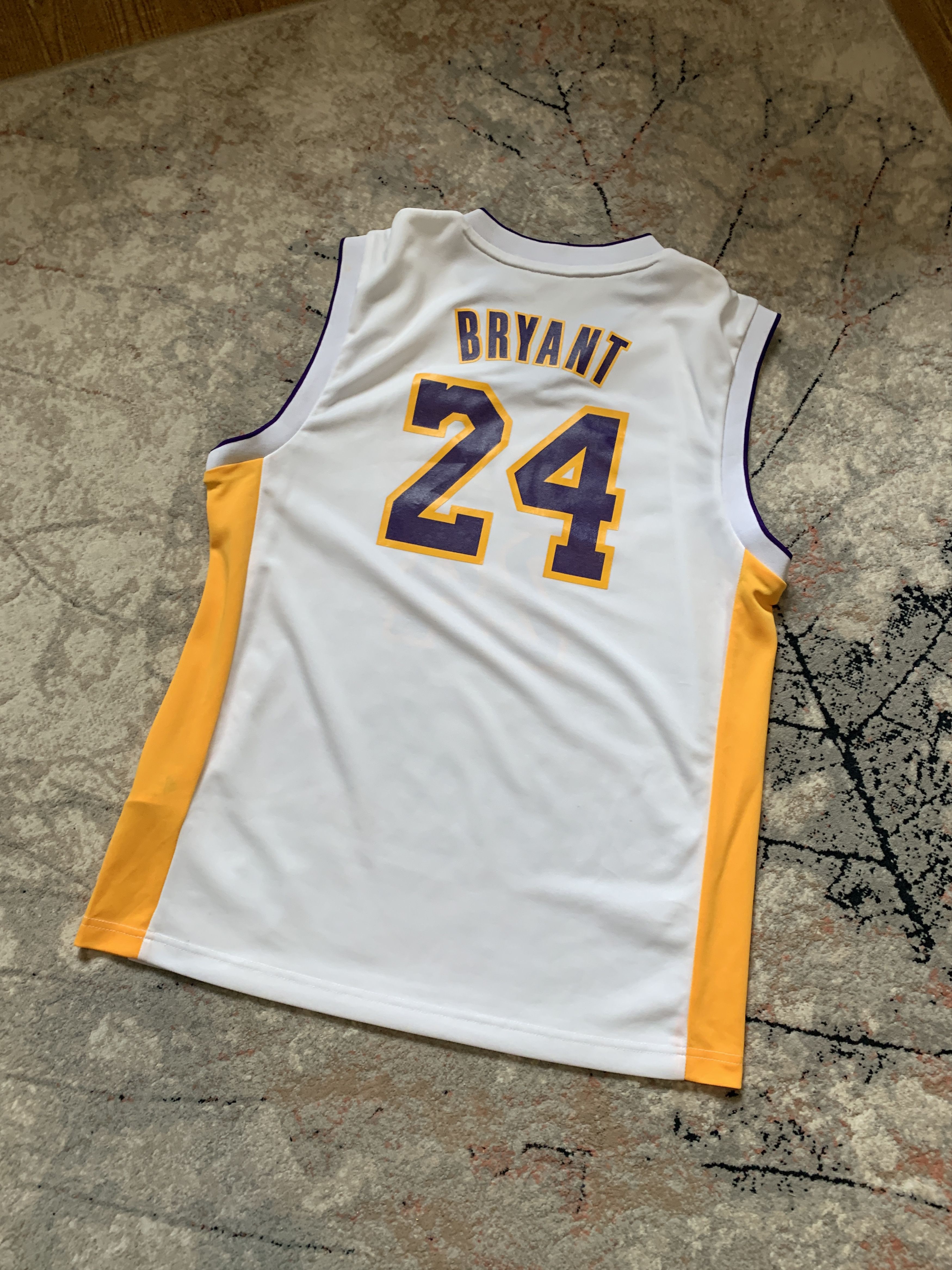 Adidas Adidas 2012 Los Angeles Lakers Kobe Bryant 24 Jersey Size US M / EU 48-50 / 2 - 6 Thumbnail