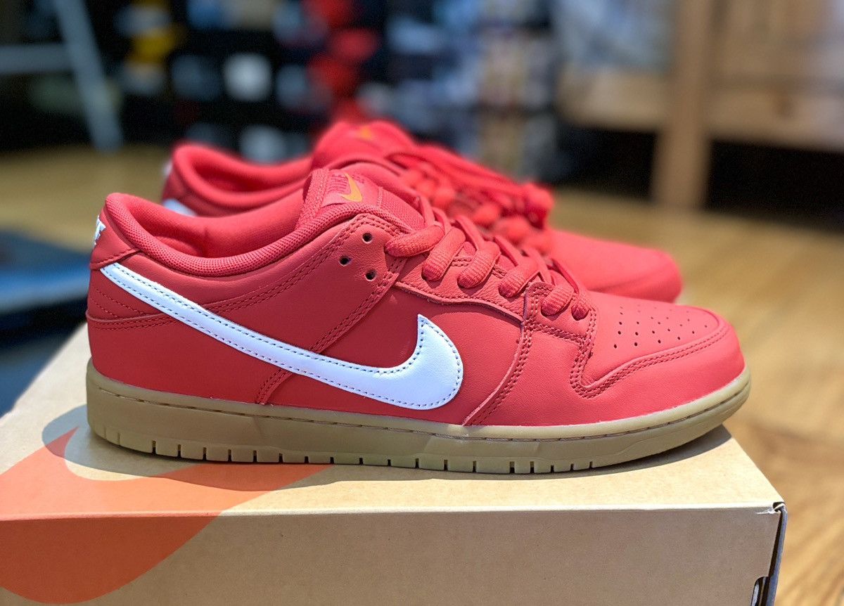 Nike Nike Dunk Low SB Orange Label Red Gum Size US 11 / EU 44 - 2 Thumbnail