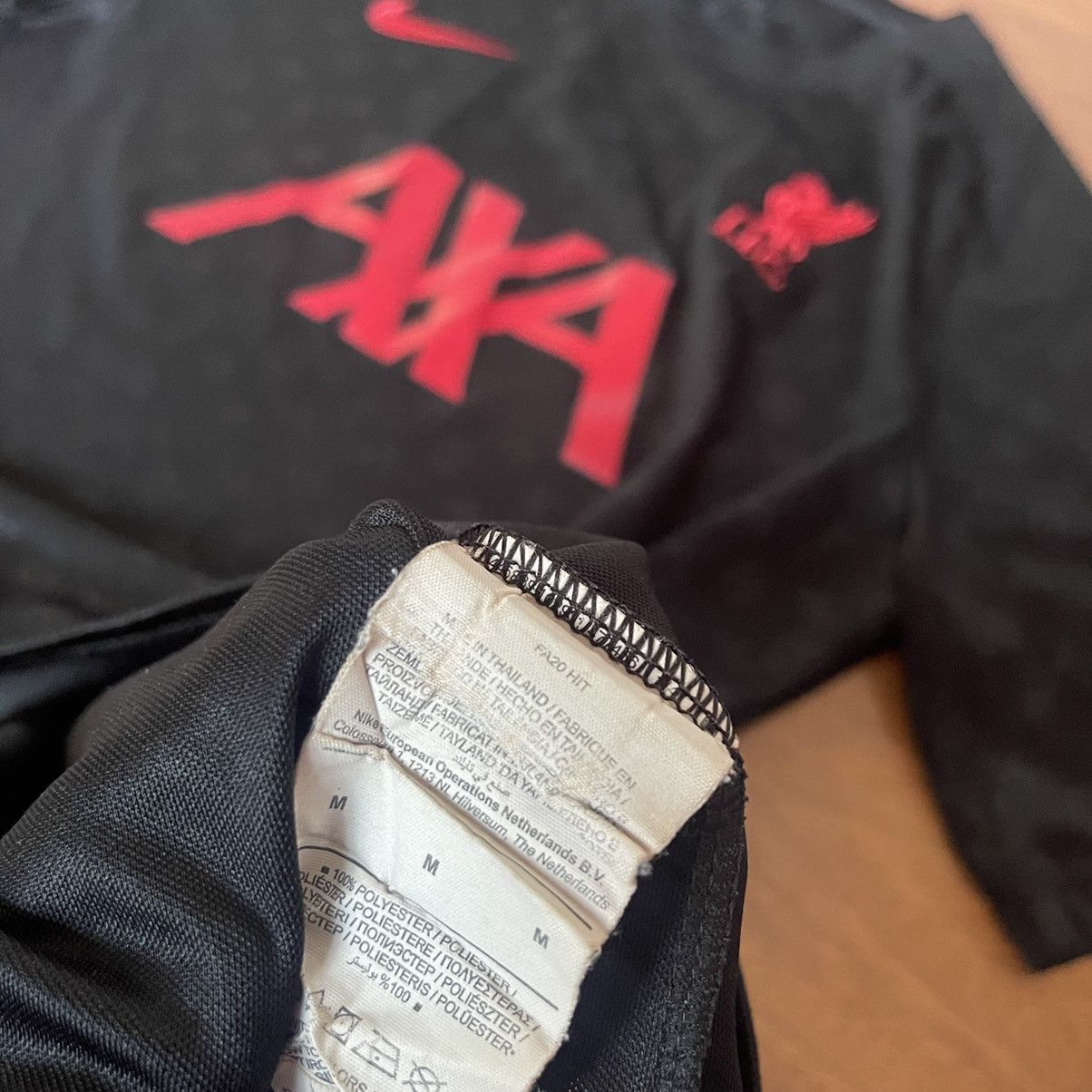 Nike LIVERPOOL NIKE 2020/2021 FOOTBALL SOCCER TRAINING JERSEY Size US M / EU 48-50 / 2 - 6 Thumbnail