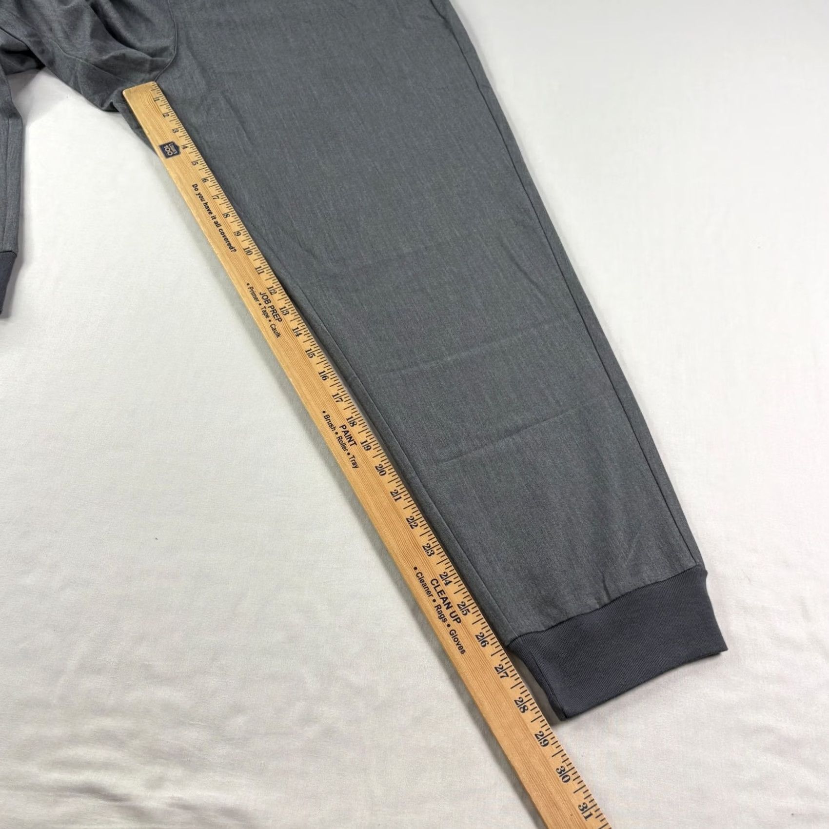 Vintage Figs Scrub Pants Womens 2XL Gray Zamora 2.0 Jogger Nurse Medical Uniform NEW Size 40" / US 18 - 6 Thumbnail