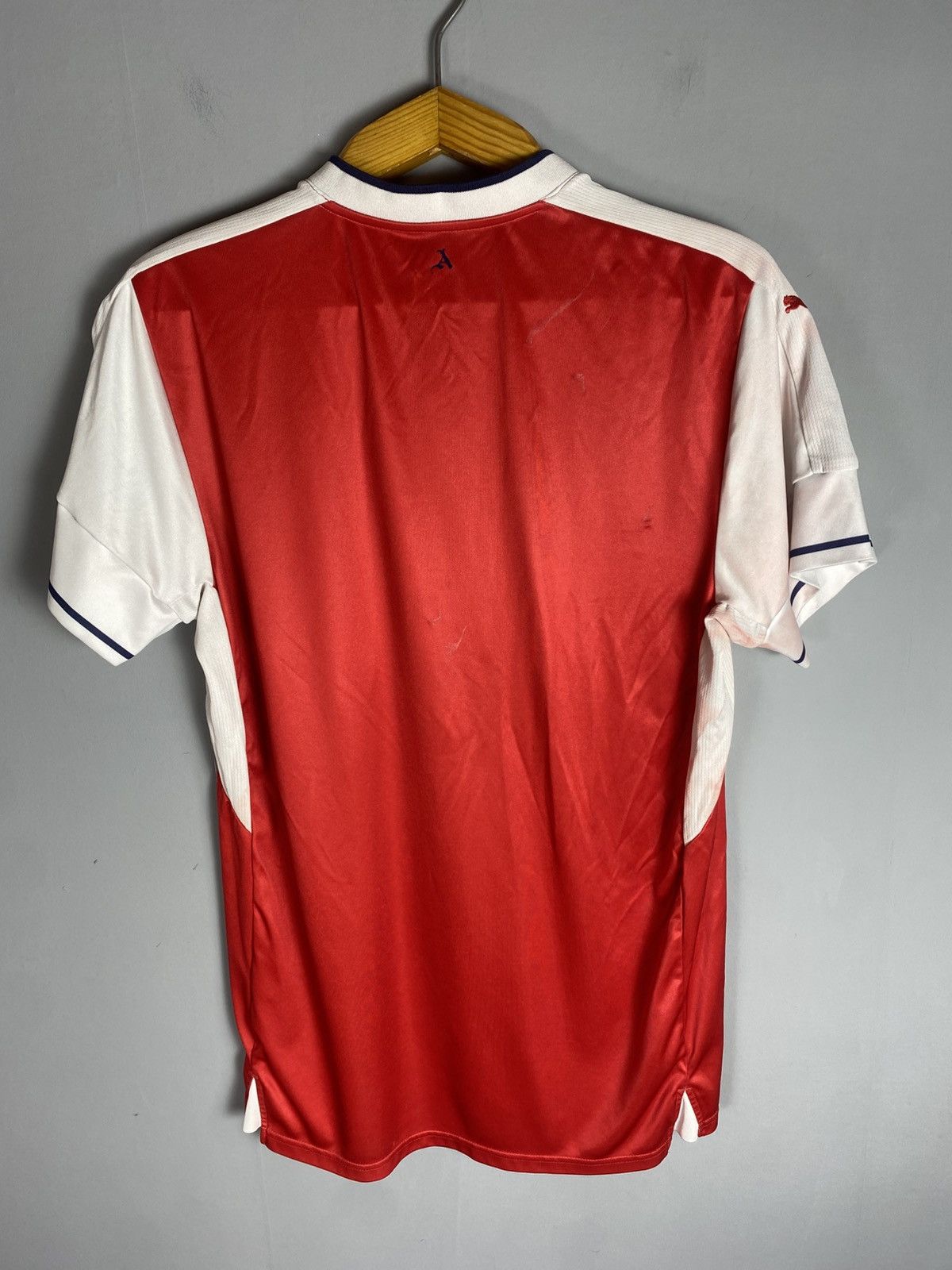 Puma Vintage Puma Arsenal jersey Fly Emirates Size US M / EU 48-50 / 2 - 6 Thumbnail