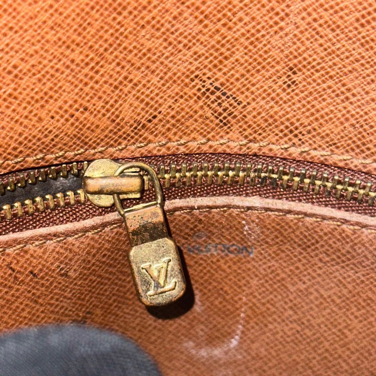 Louis Vuitton LOUIS VUITTON Saint-Cloud MM Monogram Canvas Bags Size ONE SIZE - 6 Thumbnail