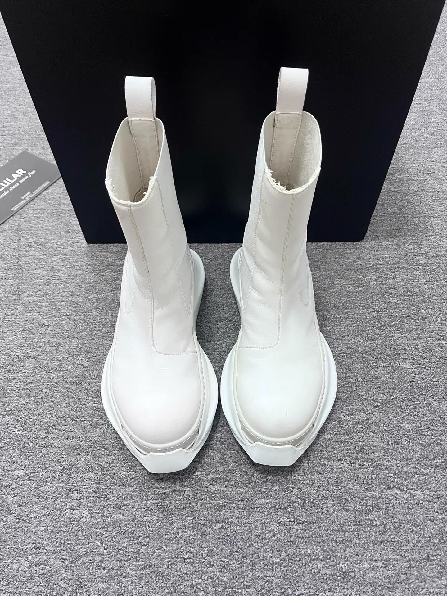 Rick Owens Rick Owens Milk Leather Tractor Sole Chelsea Boots K34 Size US 6 / EU 39 - 2 Thumbnail