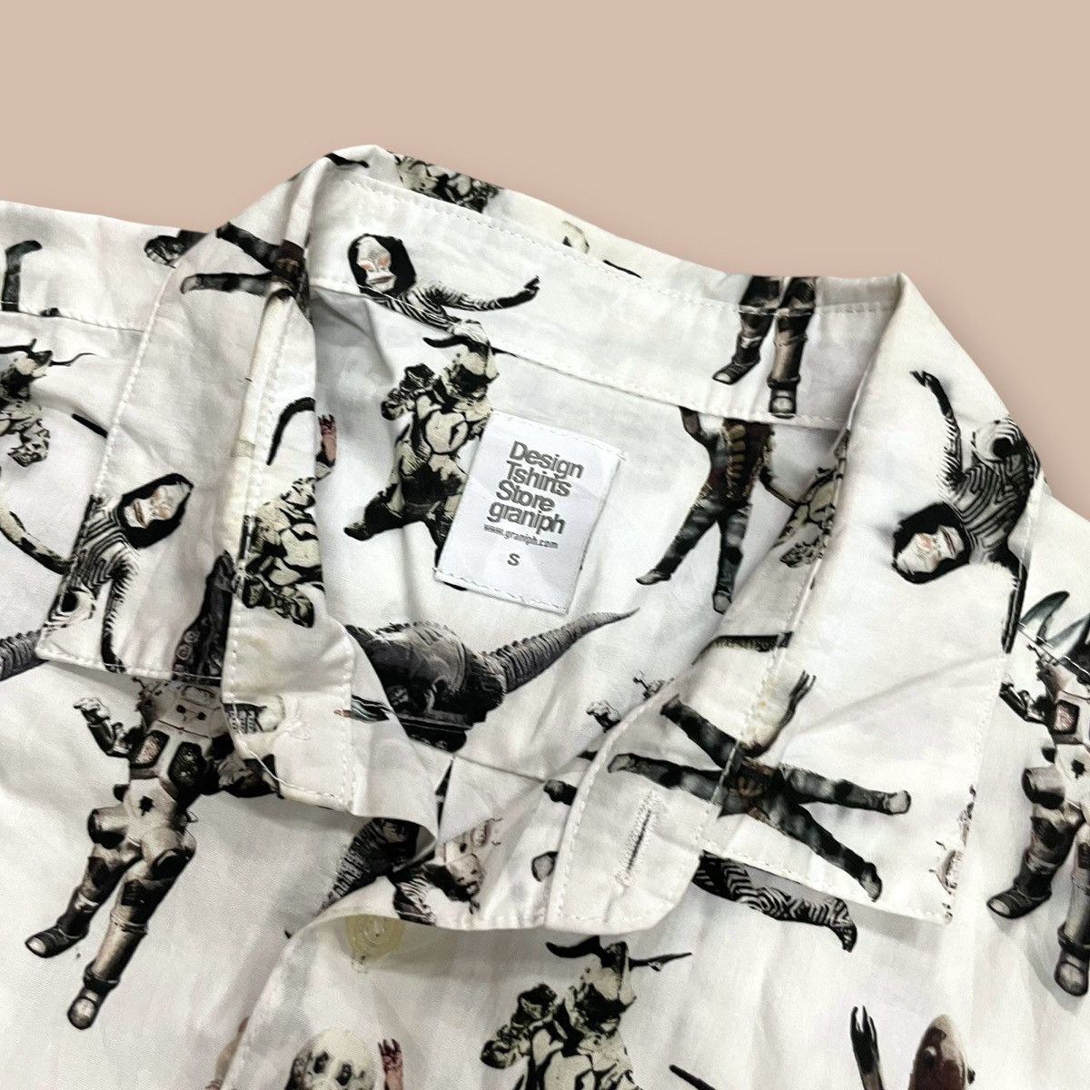 Japanese Brand Graniph X Monster Pattern of Ultraman L/S Button-up Shirt Size US S / EU 44-46 / 1 - 9 Thumbnail
