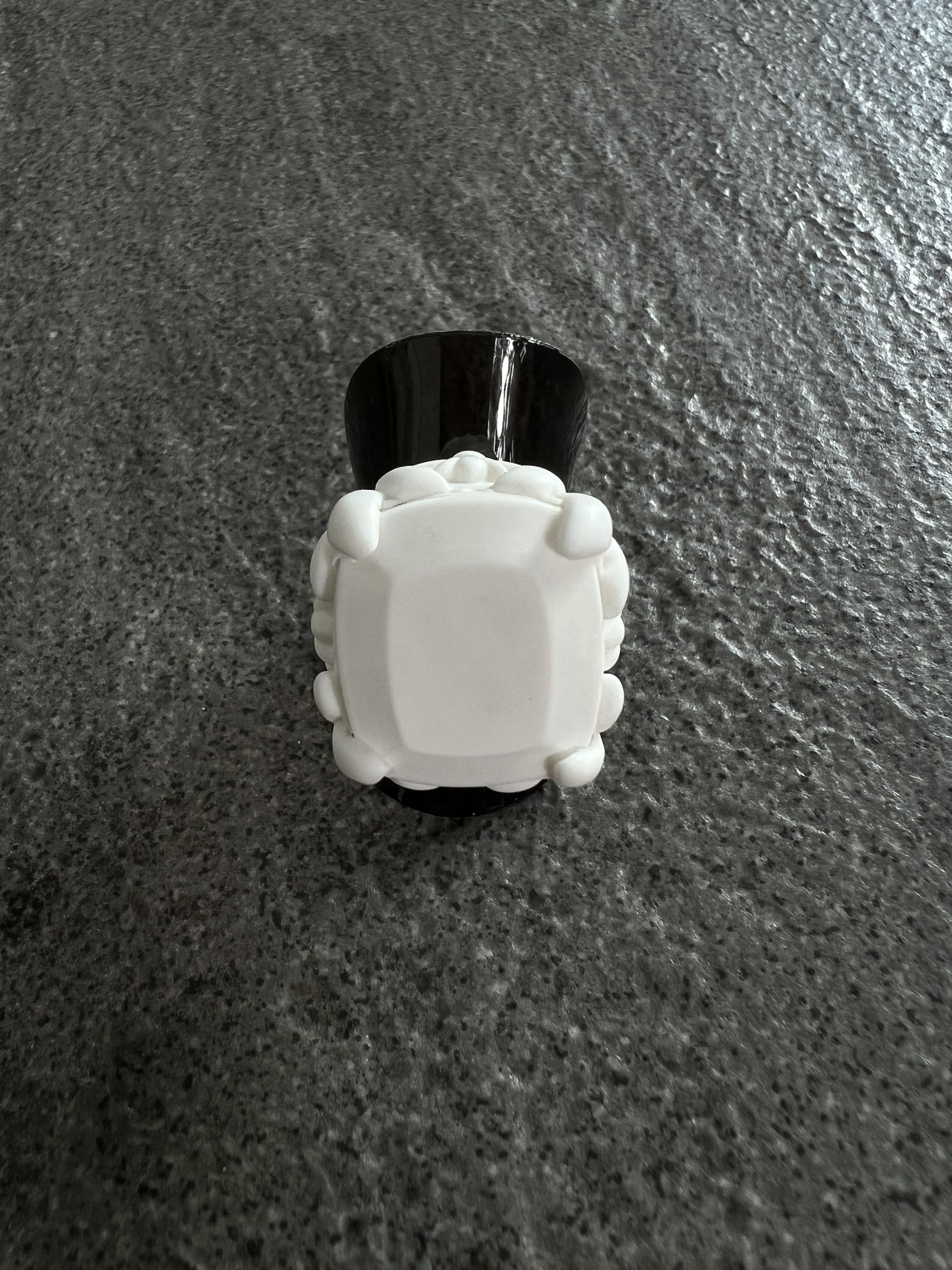 Chrome Hearts Chrome Hearts White Floral Signet Ring 2022 Size ONE SIZE - 4 Thumbnail