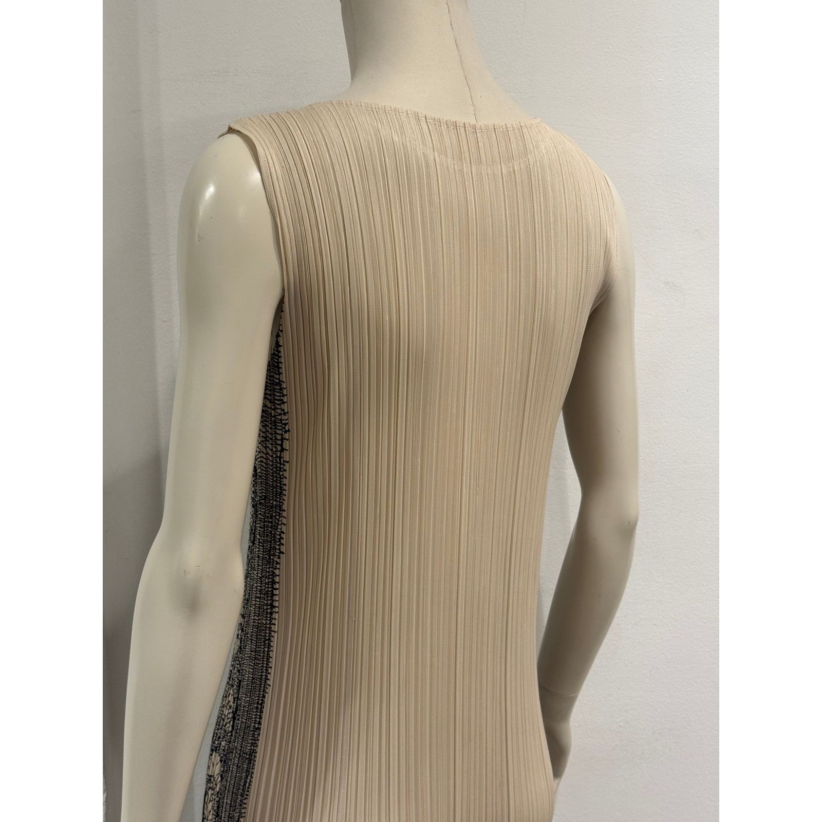 1998 Issey Miyake guest artist series n3 Tim Hawkinson