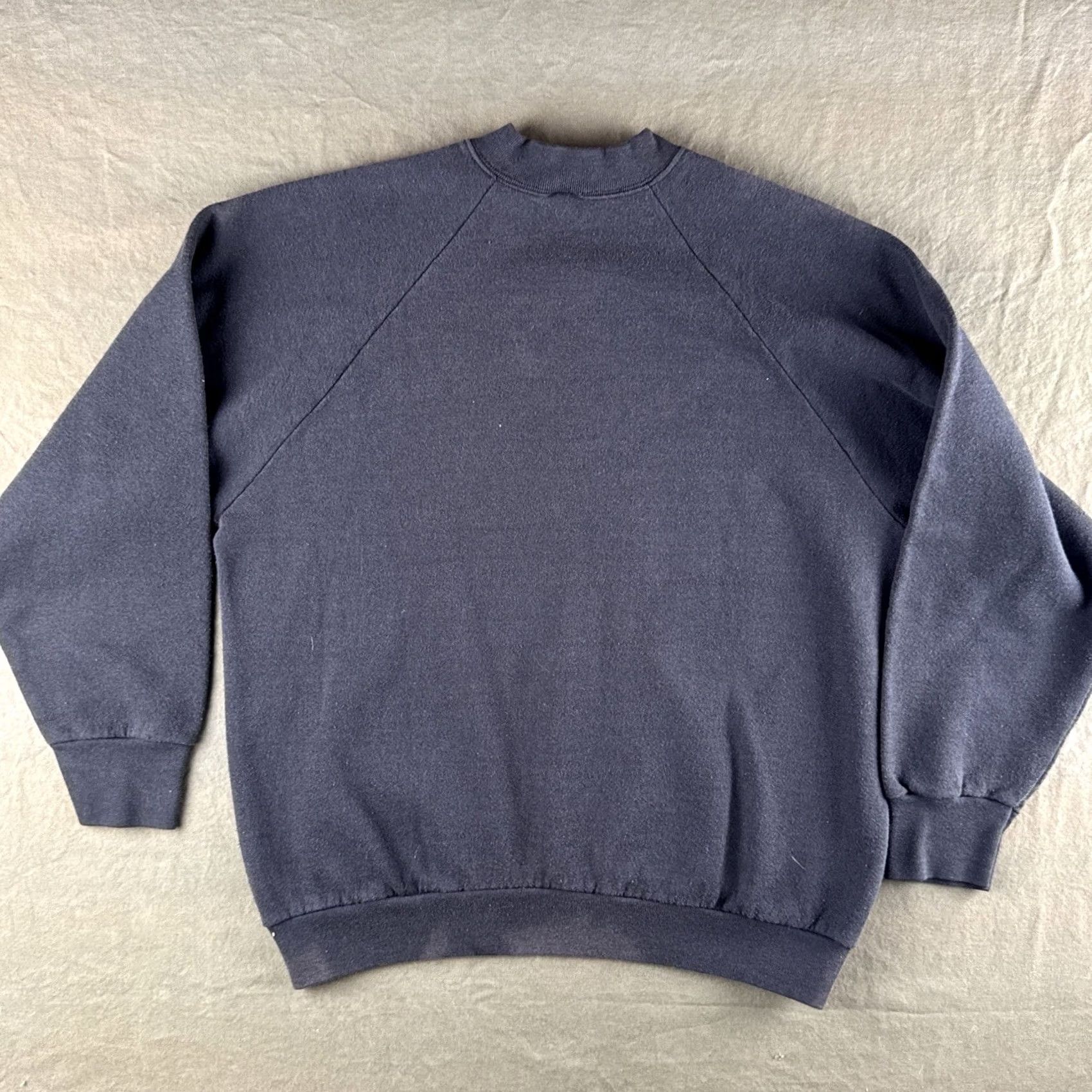 Fruit Of The Loom VINTAGE Fruit of the Loom Sweatshirt Crew Neck Black Large Mens 80s USA Classic Pullover Knit Raglan Sleeve Vintage Relaxed Fit Size US L / EU 52-54 / 3 - 5 Thumbnail