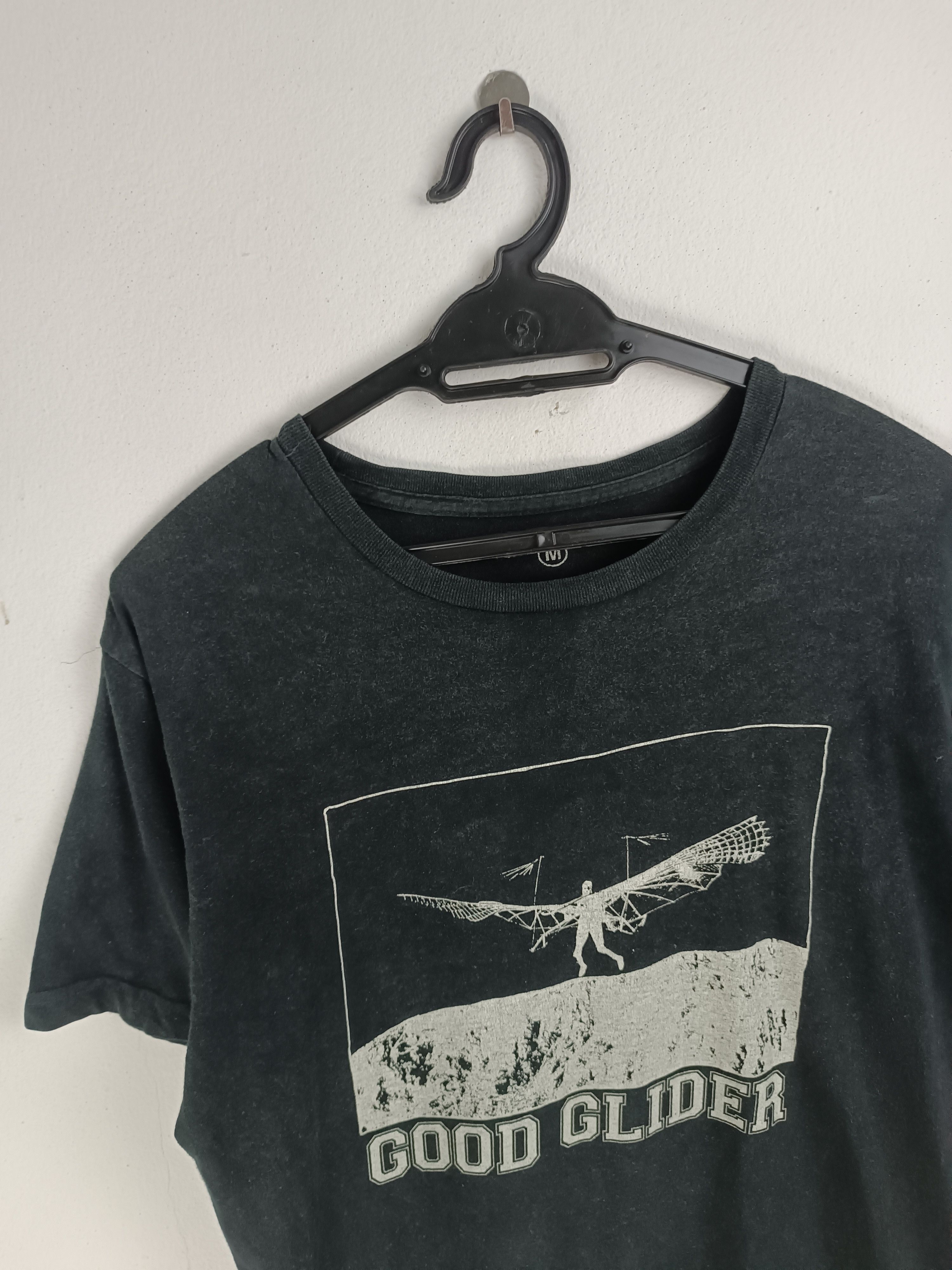 Band Tees VINTAGE '11 BUMP OF CHICKEN GOOD GLIDER TOUR spitz radwimps Size US M / EU 48-50 / 2 - 5 Thumbnail