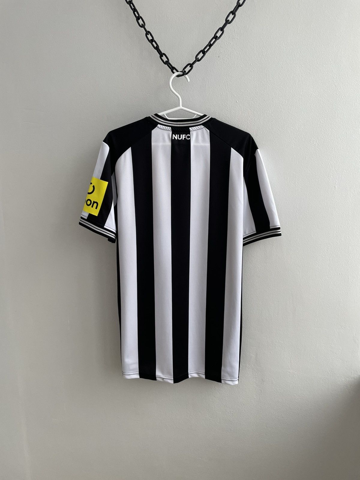 Castore Newcastle United 2023 2024 Home Football Shirt Soccer Jersey Size US L / EU 52-54 / 3 - 15 Thumbnail