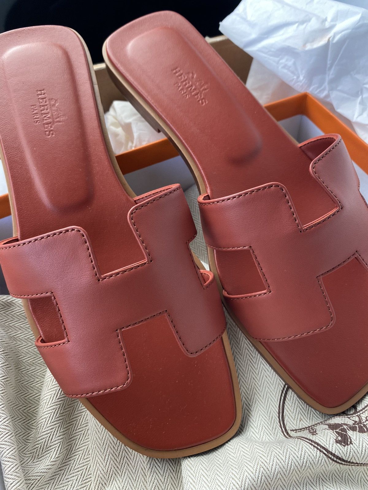 Hermes Hermes authentic Oran sandal size 38 Orange Brûlée Color Size US 7 / IT 37 - 2 Thumbnail