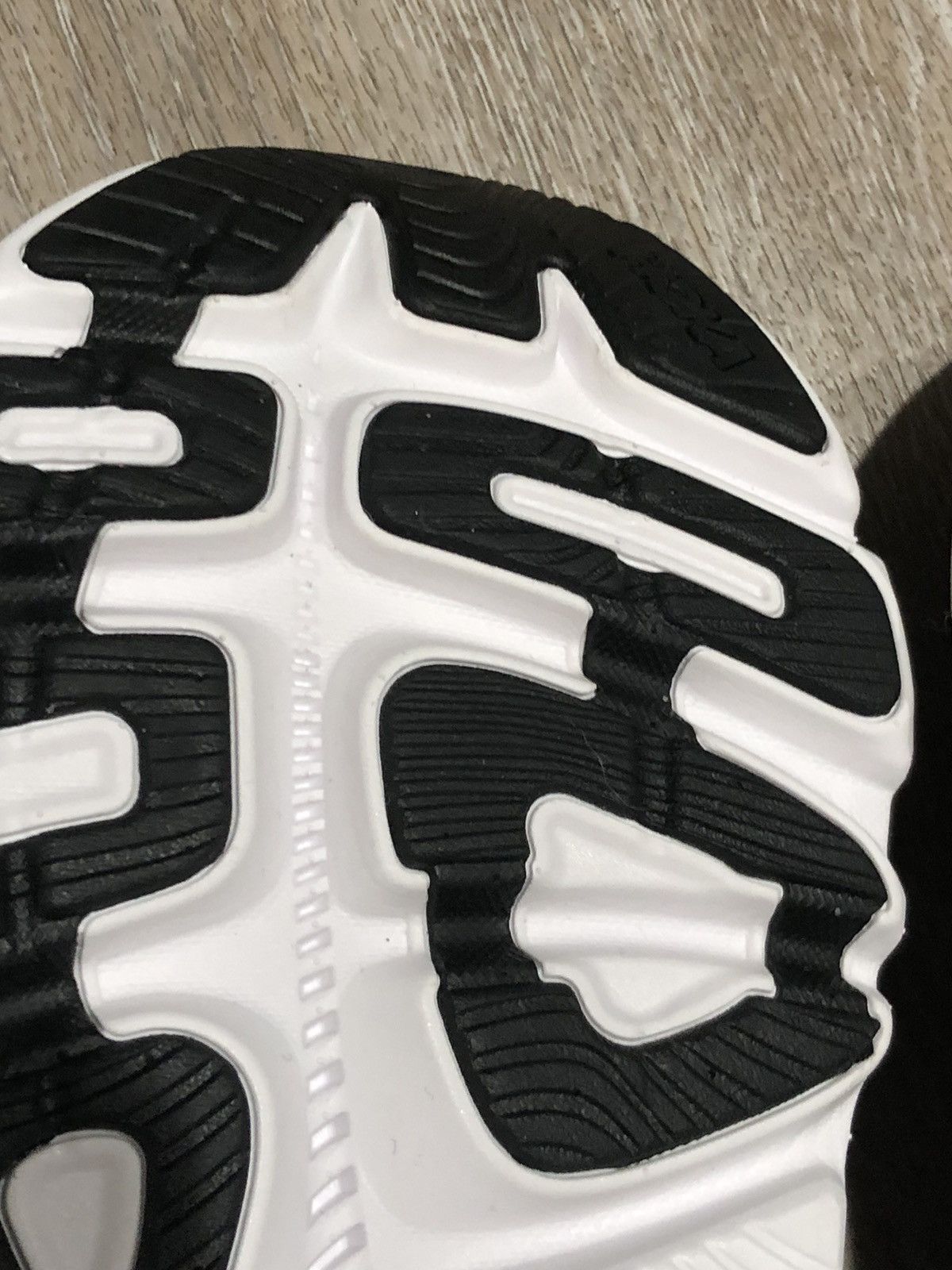 Hoka Hoka Gaviota 5 1134235 BWHT Size US 7.5 / IT 37.5 - 17 Thumbnail