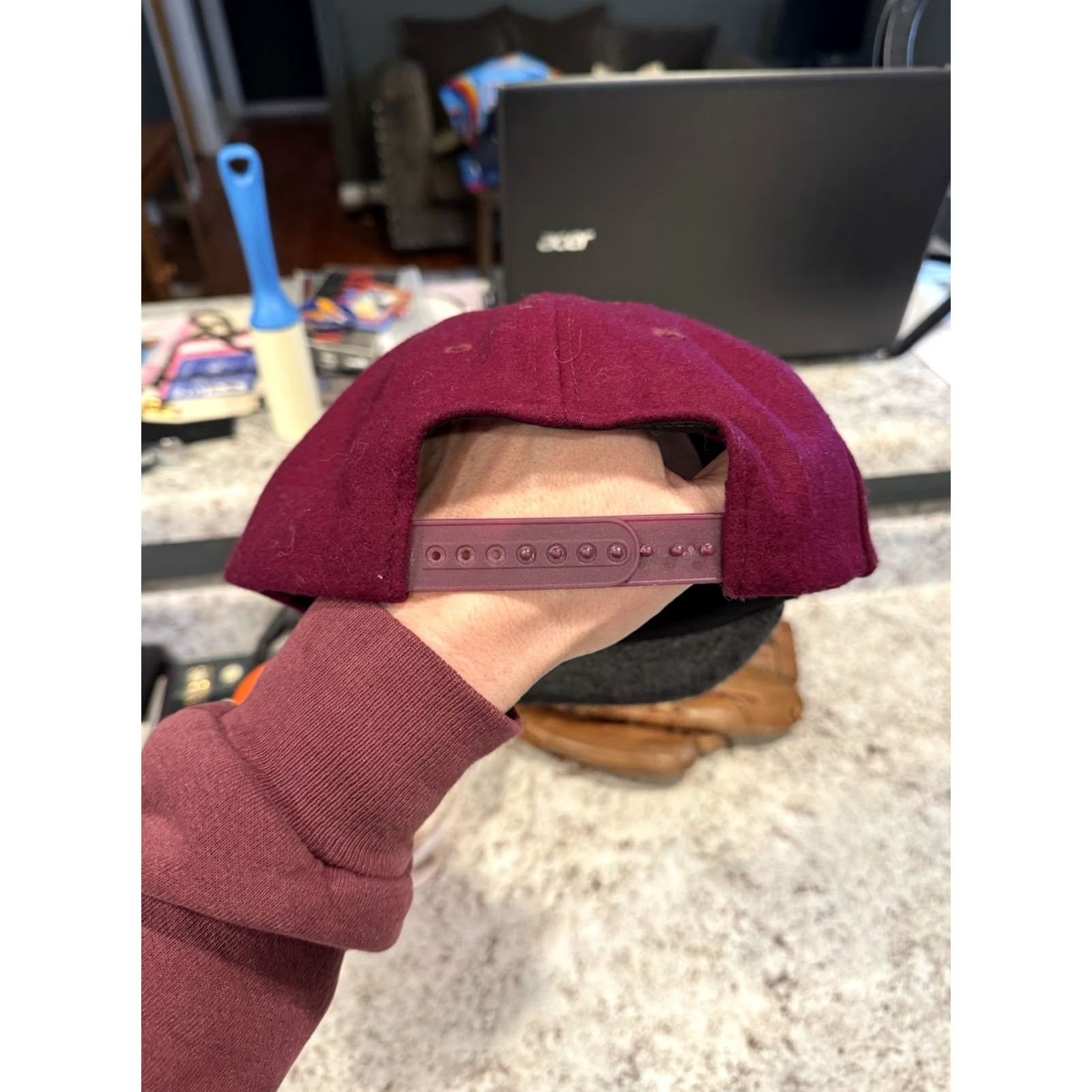Vintage VINTAGE JAY FBI MOST WANTED 1997 SnapBack Hat Cap Wool Blend Burgundy Gray Rap Men One Size Burgundy Snapback 90s Hip Hop Mens Size ONE SIZE - 3 Thumbnail