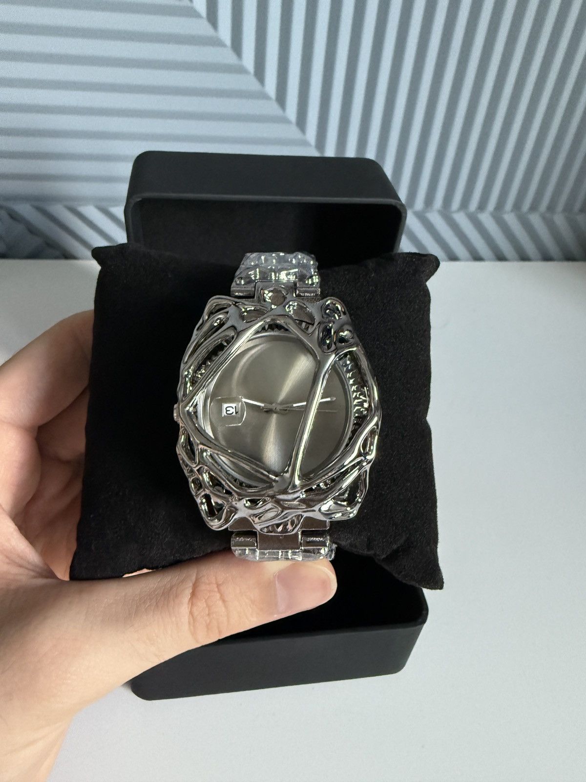 Designer American Claw Watch melting iron dragon scale Y2K design Size ONE SIZE - 2 Thumbnail