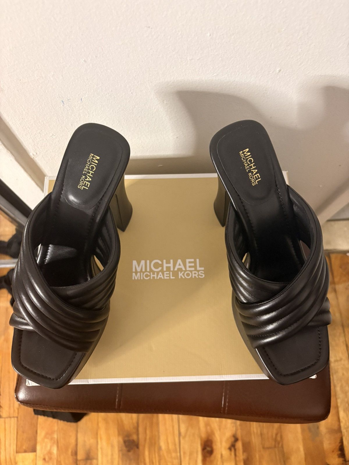 Michael Kors Michael Kors quilted, block heel, platform sandals Size US 10 / IT 40 - 8 Thumbnail