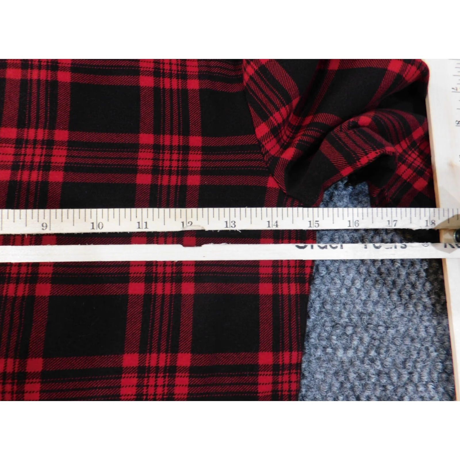 Ralph Lauren VINTAGE Lauren Ralph Lauren Sweater Womens S red plaid pullover retro classic Size S / US 4 / IT 40 - 6 Thumbnail
