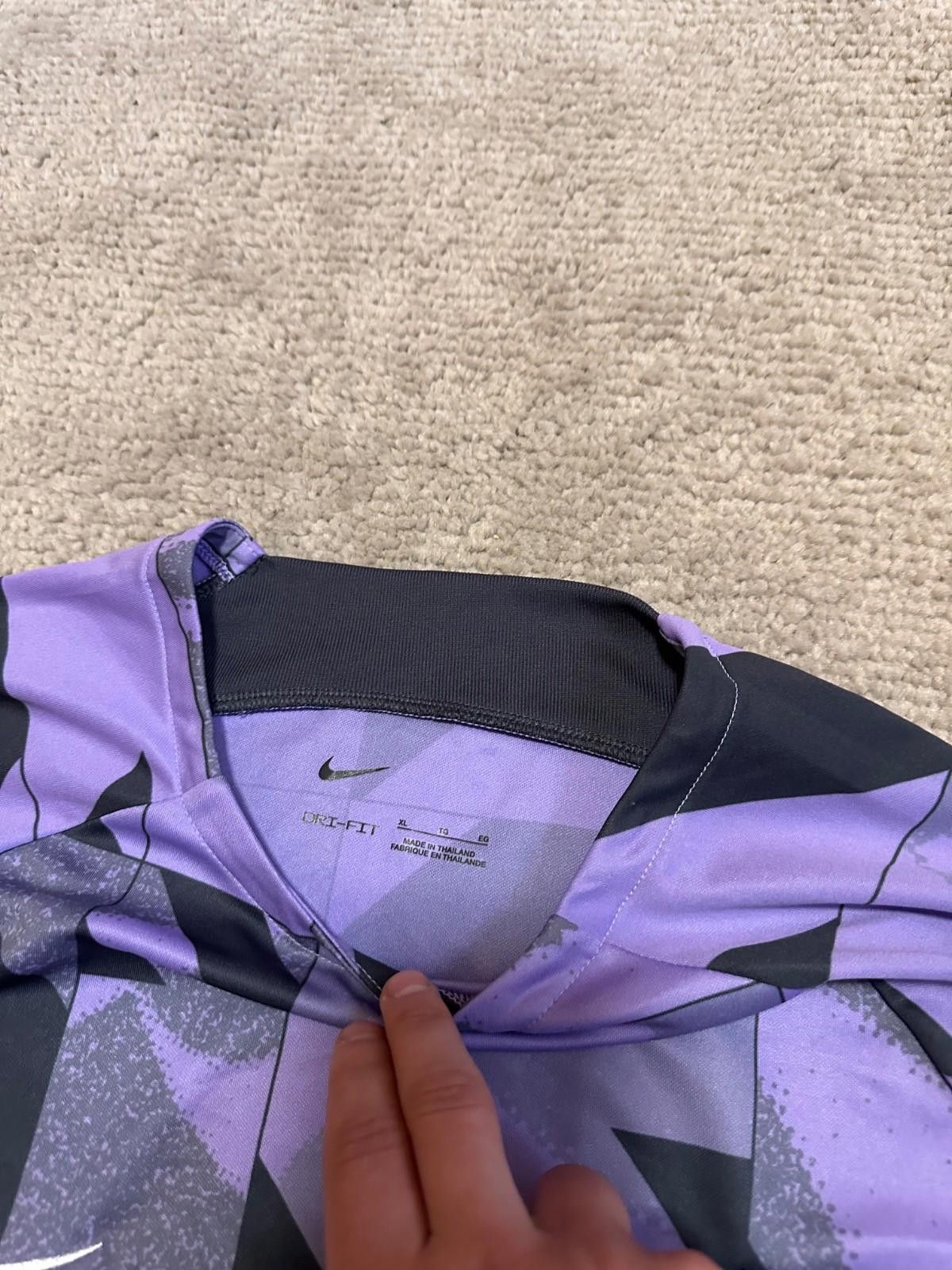 Nike LIVERPOOL 2023-24 PLAYER ISSUE PRE-MATCH TOP SHIRT JERSEY XL Size US XL / EU 56 / 4 - 5 Thumbnail
