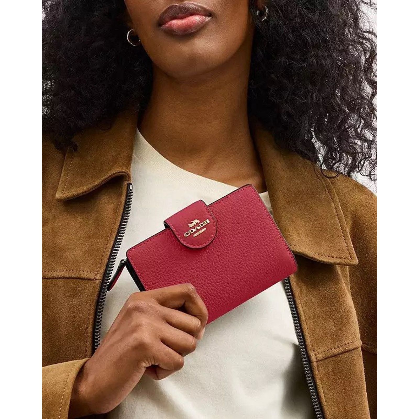 Coach NWT Coach Medium Corner Zip Wallet CBO41 Gold/True Red Size ONE SIZE - 8 Thumbnail