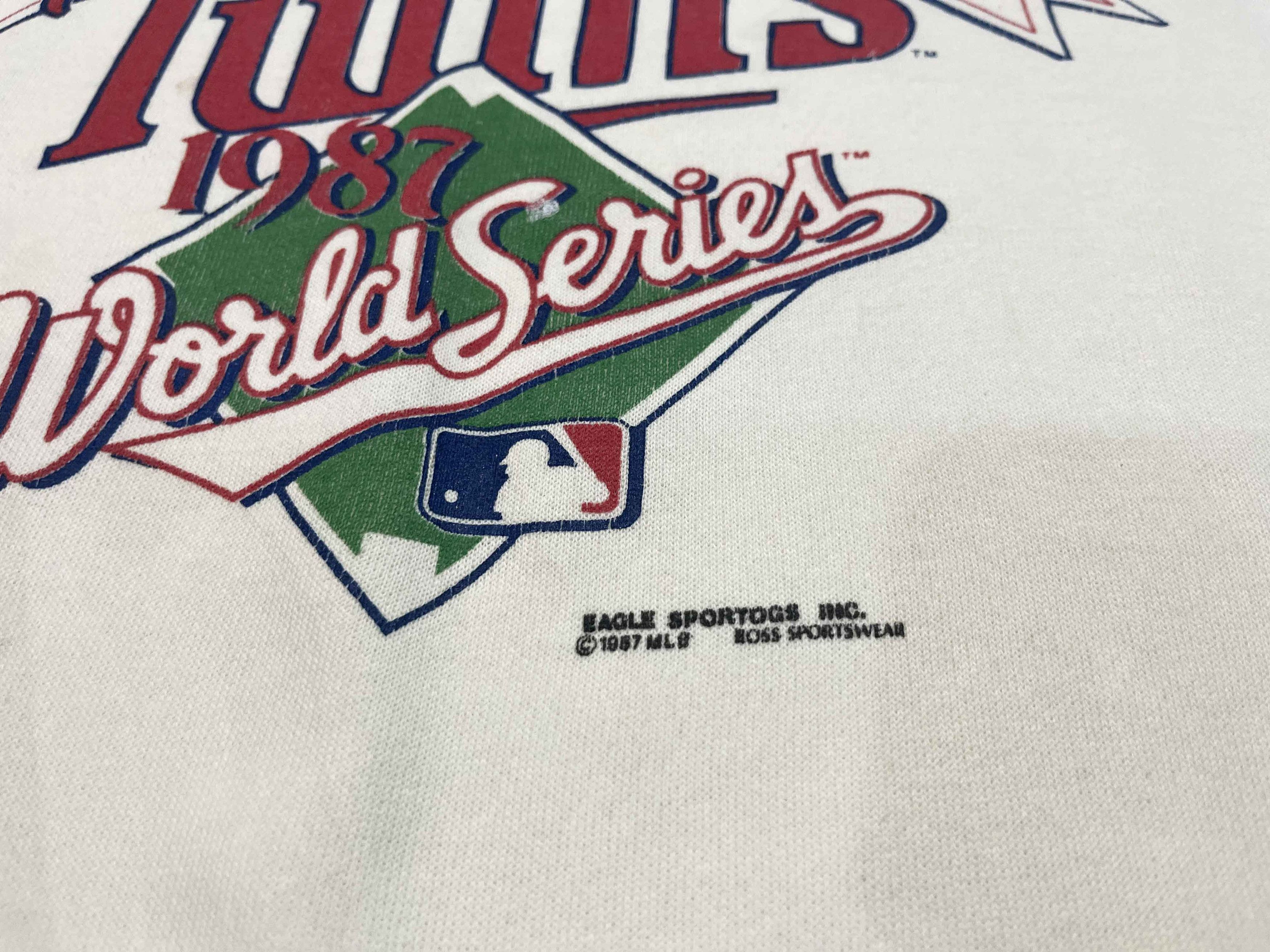 Hanes Vintage Hanes 1987 MLB Minnesota Twins Crewneck Sweatshirt Size US XL / EU 56 / 4 - 4 Thumbnail