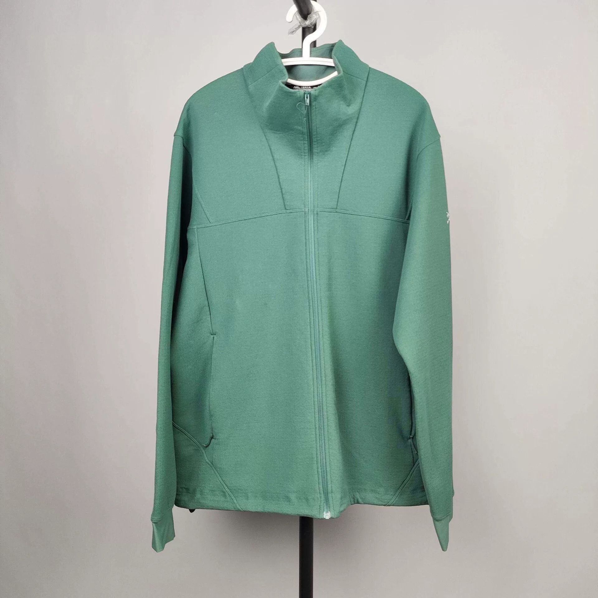 Arc'teryx Men's Green Jacket