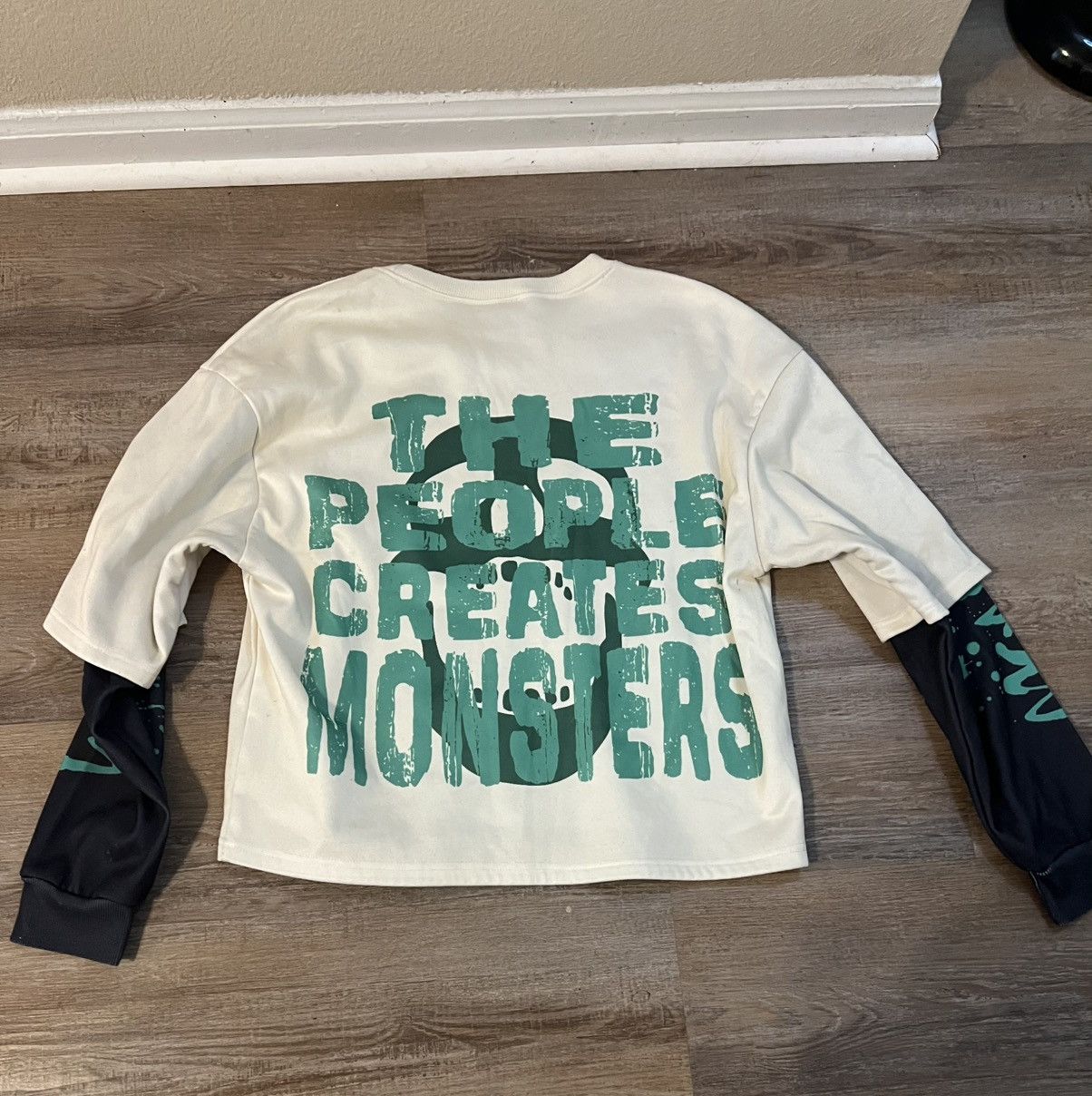Other Graphic Tee Size US S / EU 44-46 / 1 - 2 Thumbnail