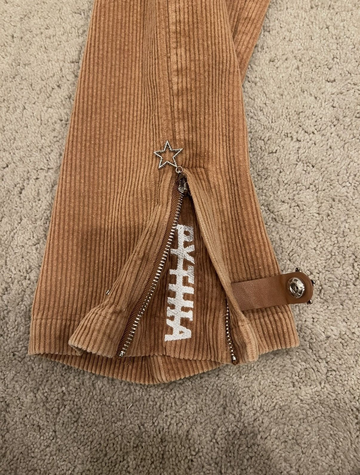 Pythia Beige Pythia corduroy flared pants Size US 32 / EU 48 - 4 Thumbnail