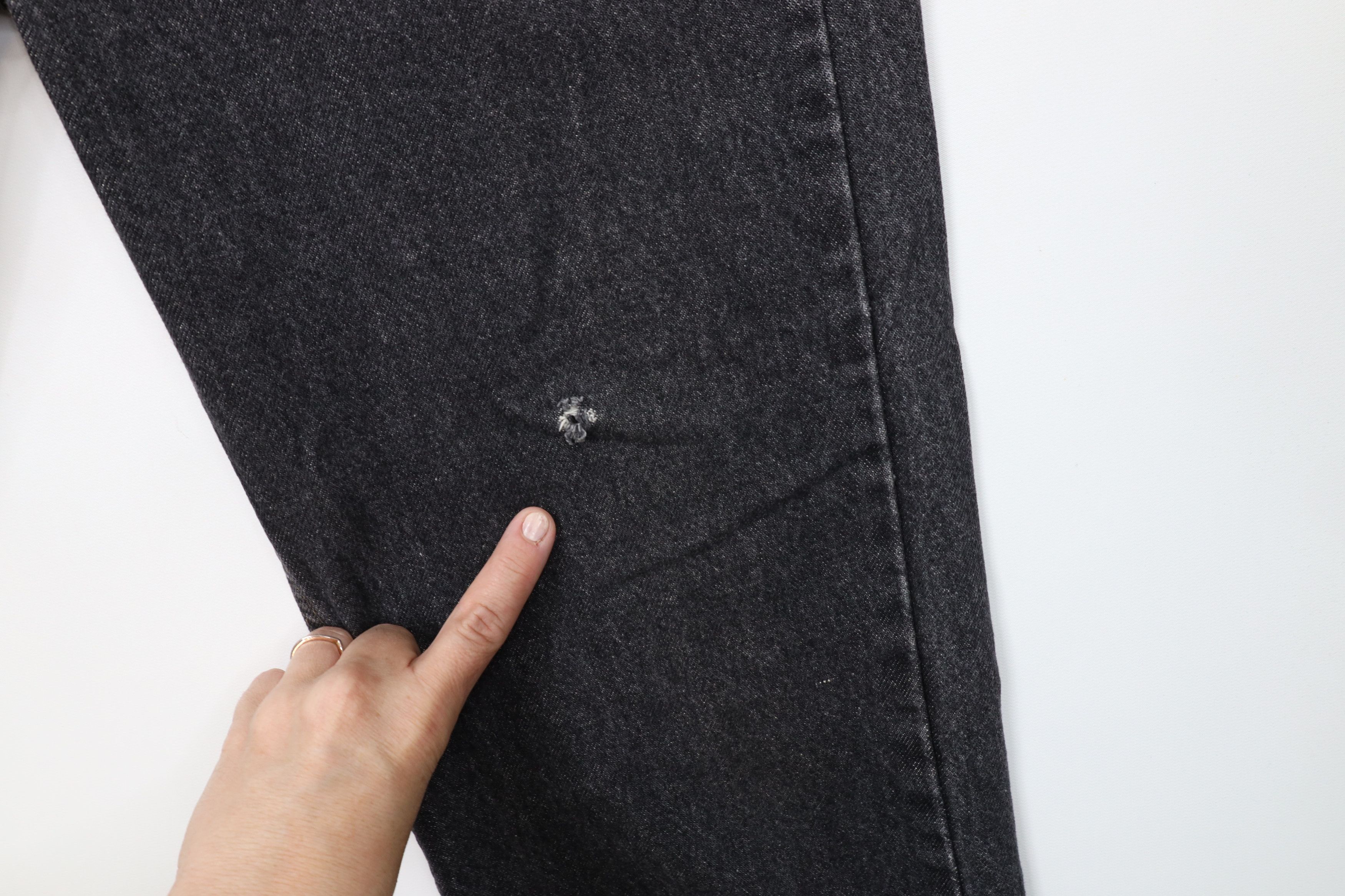 Levi's Vintage 90s Levis 505 Orange Tab Fit Denim Jeans Black USA Size US 36 / EU 52 - 5 Thumbnail