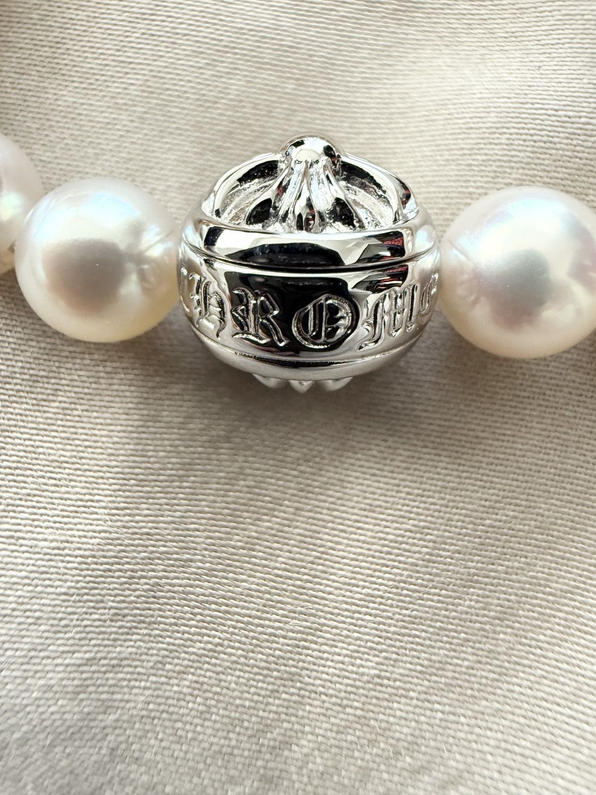 Chrome Hearts RARE! Chrome Hearts Mikimoto White Pearl Bracelet Size ONE SIZE - 6 Thumbnail