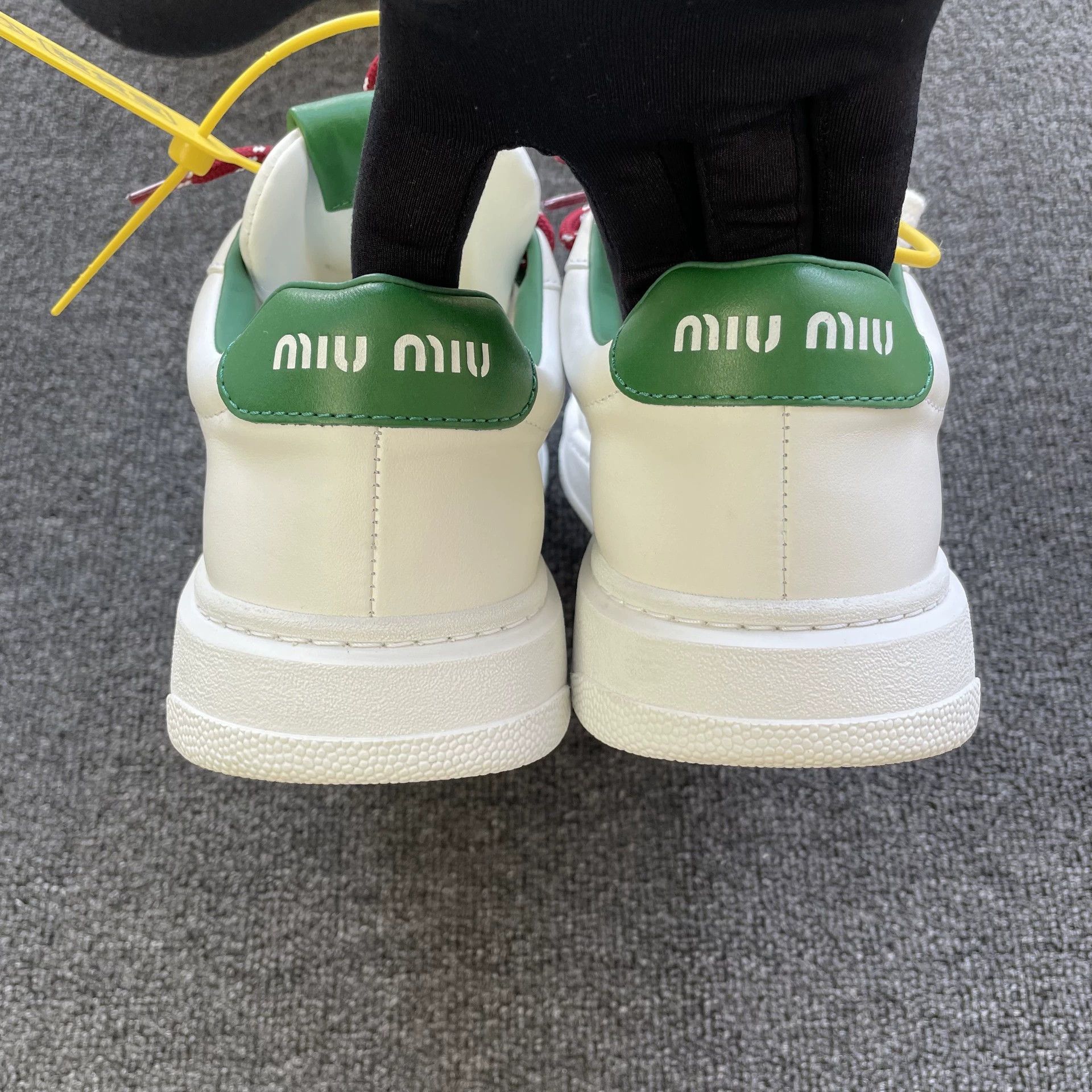 Miu Miu MIU MIU Wmns Calf Leather Low-Top Sneakers WG 38.5 Size US 8 / IT 38 - 4 Thumbnail