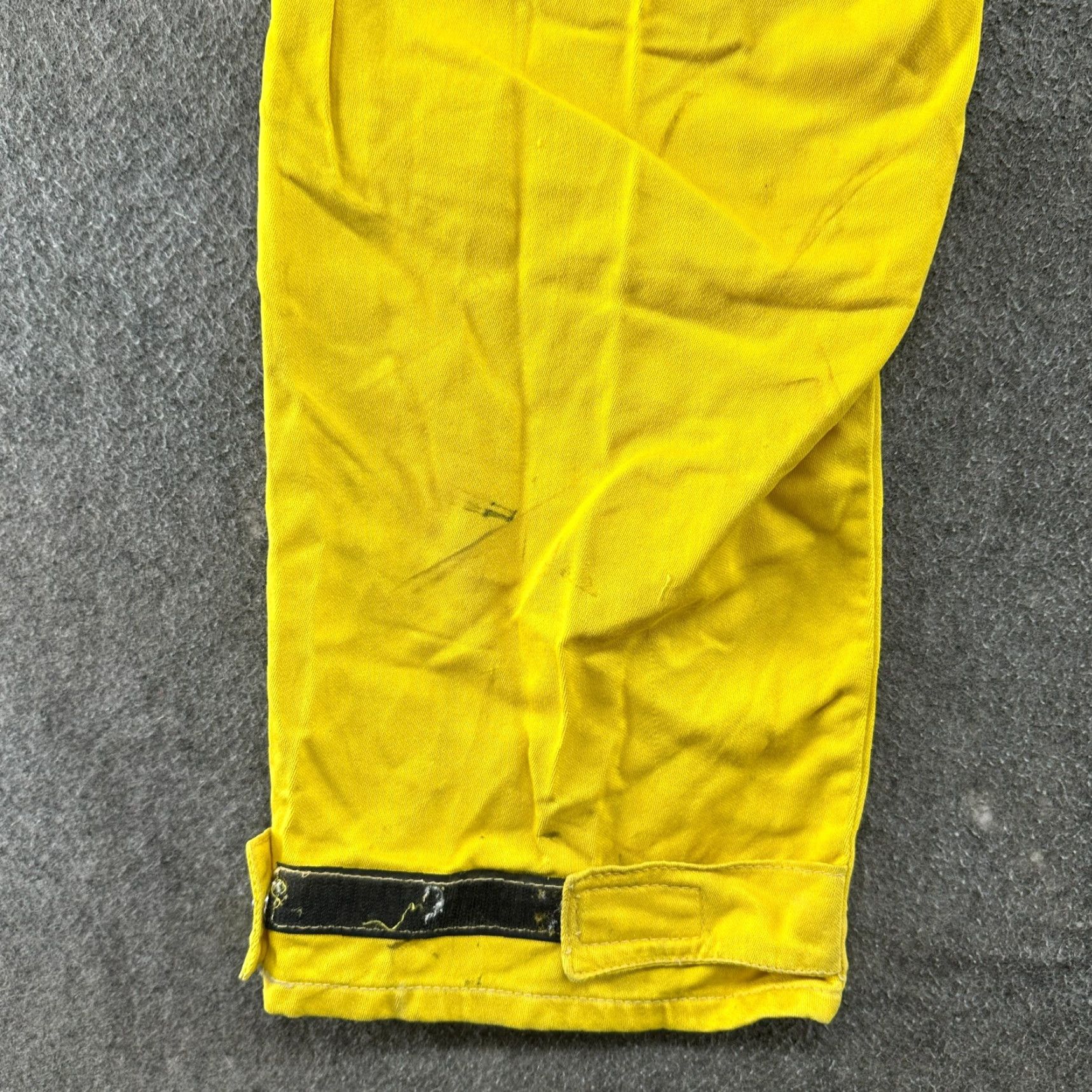 Vintage Cascade Fire Equipment Wildland Pants Mens 32x34 Yellow Cargo Flame-Resistant Workwear Pants Men 32 Inseam 34 Straight Cargo Pocket Canvas Cotton FR Size US 32 / EU 48 - 4 Thumbnail