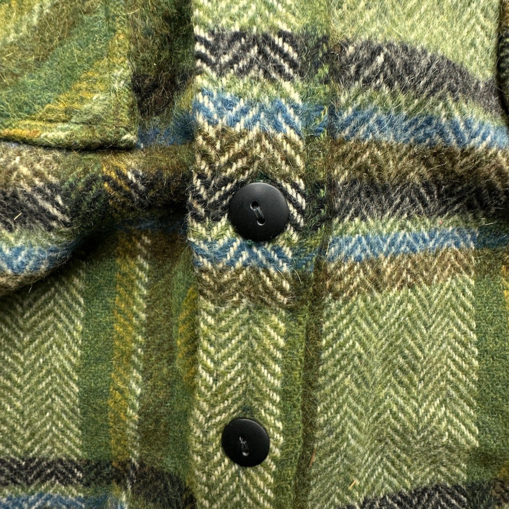 McGregor VINTAGE McGregor Wool Plaid Flannel Long Sleeve Button Up Shirt Mens Large Green Mens Size US L / EU 52-54 / 3 - 7 Thumbnail