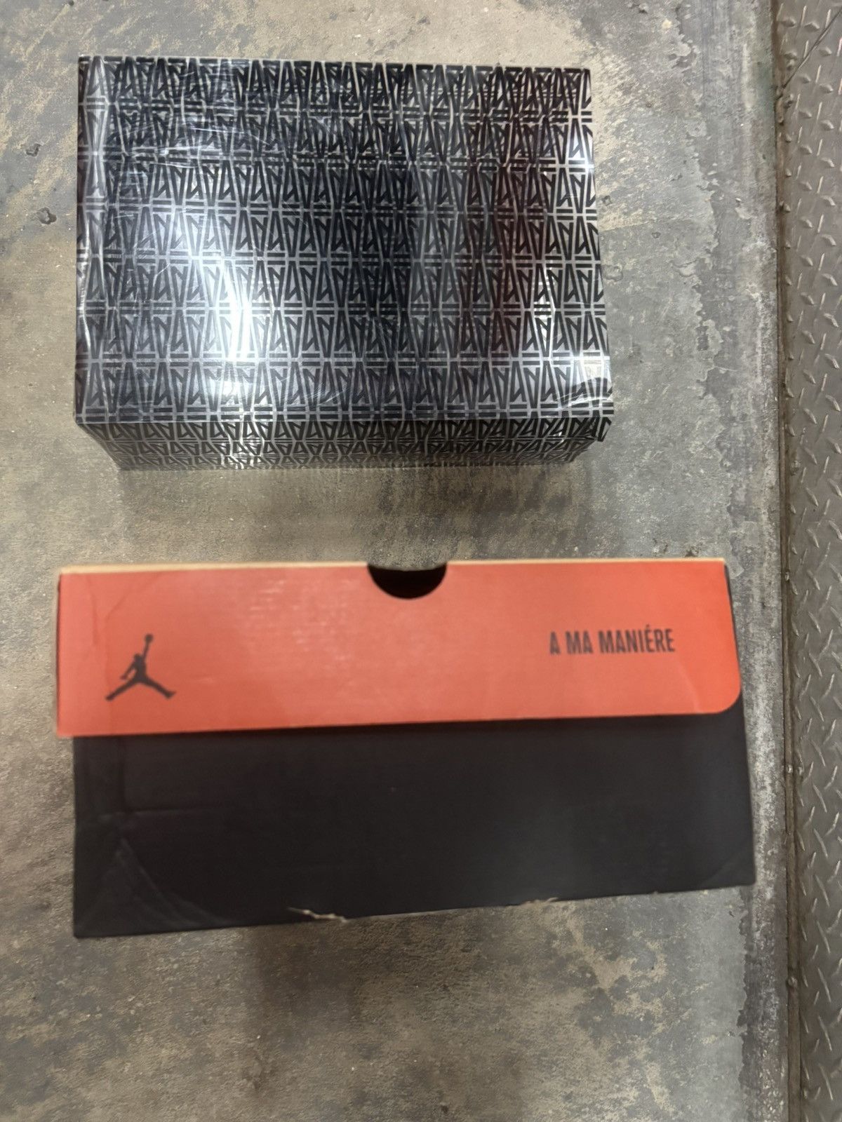 A Ma Maniere × Nike Nike x A Ma Maniere Jordan 12's Size US 11.5 / EU 44-45 - 6 Thumbnail