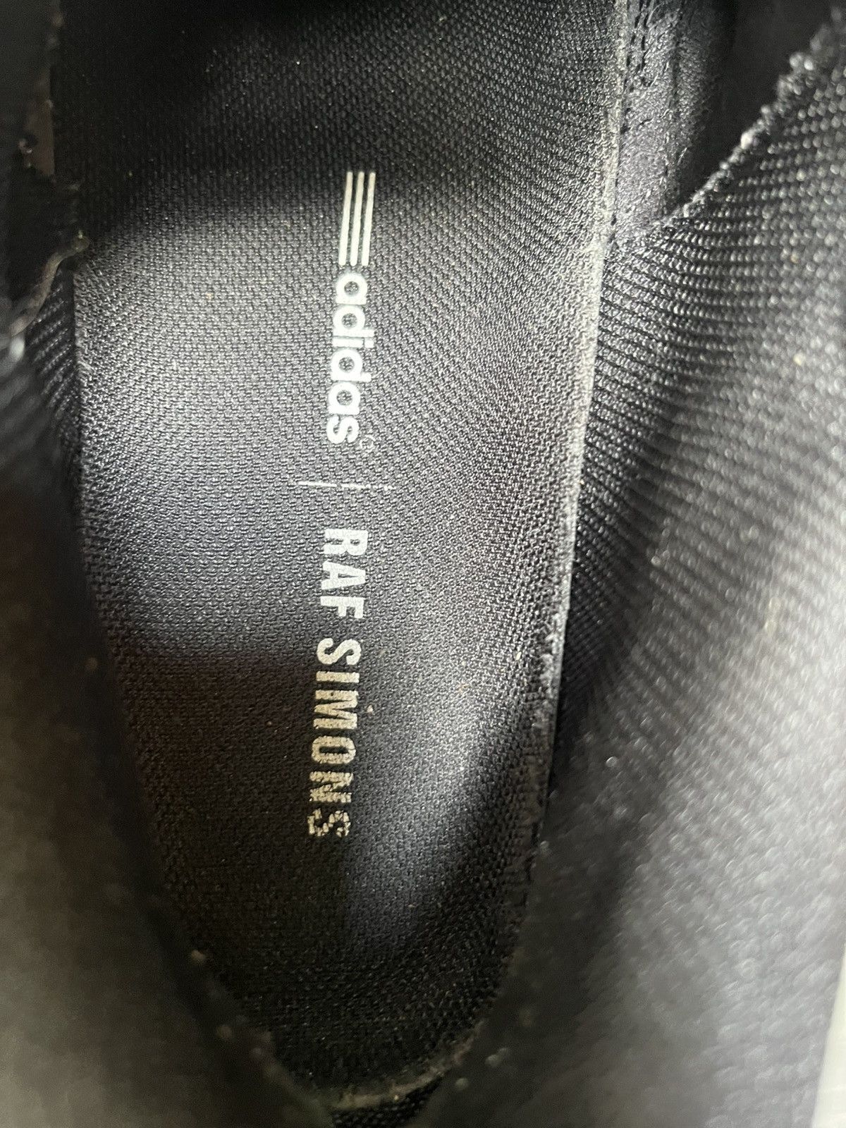 Raf Simons Adidas raf simons ozweegos sneakers Size US 10 / EU 43 - 13 Thumbnail