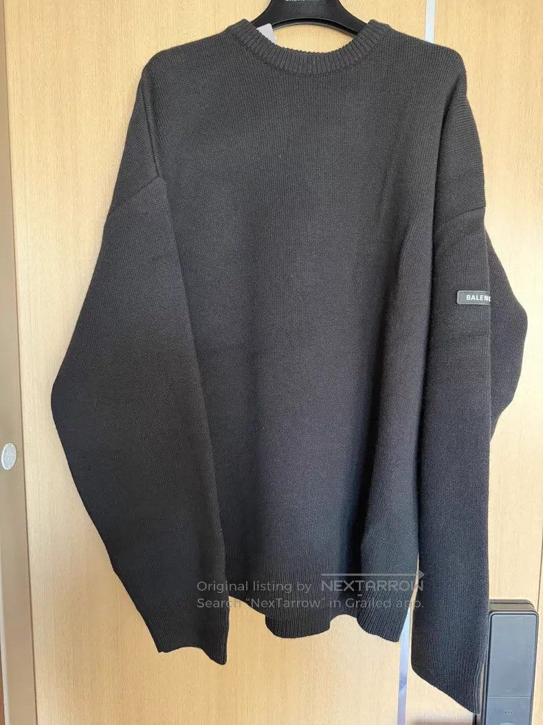 Balenciaga Balenciaga Solid color round neck long-sleeved knitted swe Size US L / EU 52-54 / 3 - 1 Thumbnail