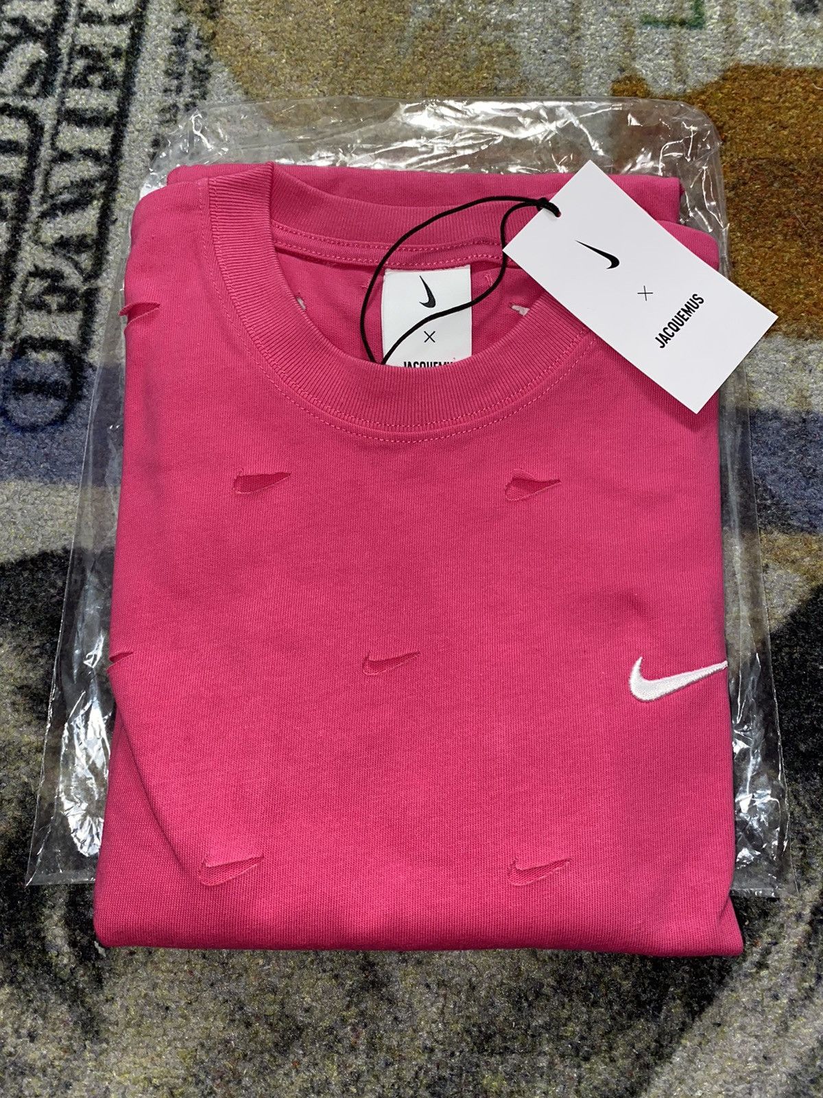 Jacquemus × Nike Jacquemus x Nike Le Swoosh T-Shirt Size US S / EU 44-46 / 1 - 1 Thumbnail