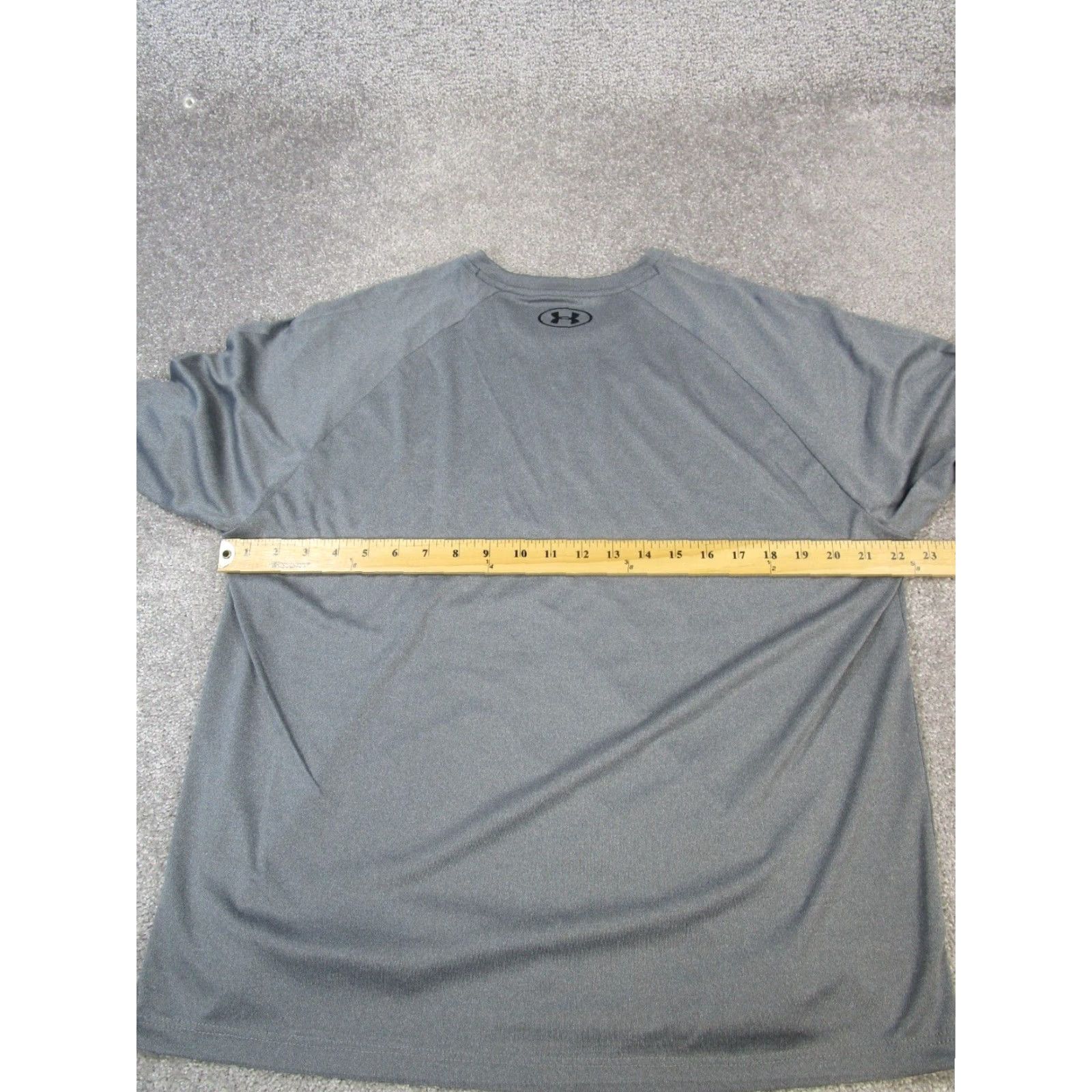 Under Armour Under Armour Shirt Mens XL Gray Running Pullover Crew Neck HeatGear Short Sleeve Activewear Size US XL / EU 56 / 4 - 6 Thumbnail