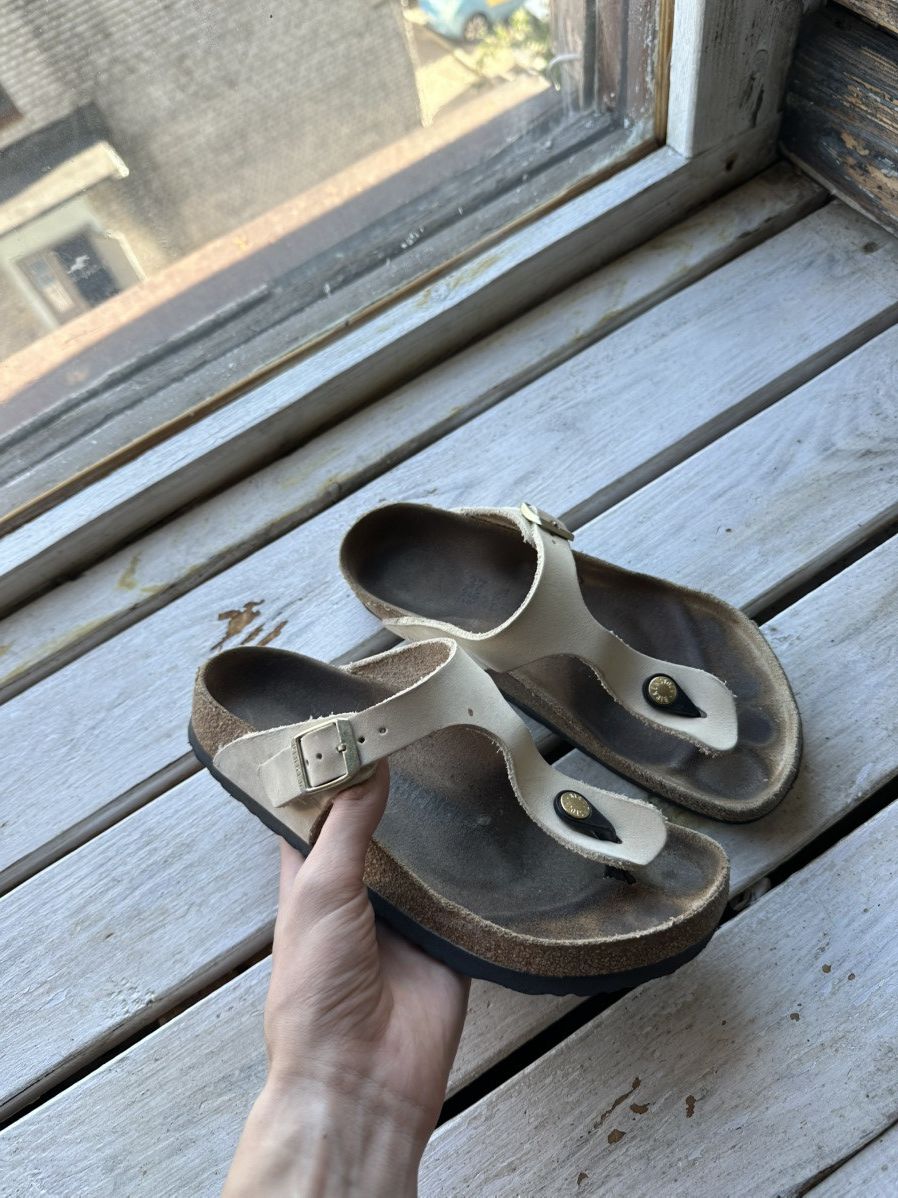 Birkenstock VNTG🚨 BIRKENSTOCK BEIGE LUXURY Y2K RARE WOMEN SLIDES Size US 7 / IT 37 - 1 Thumbnail