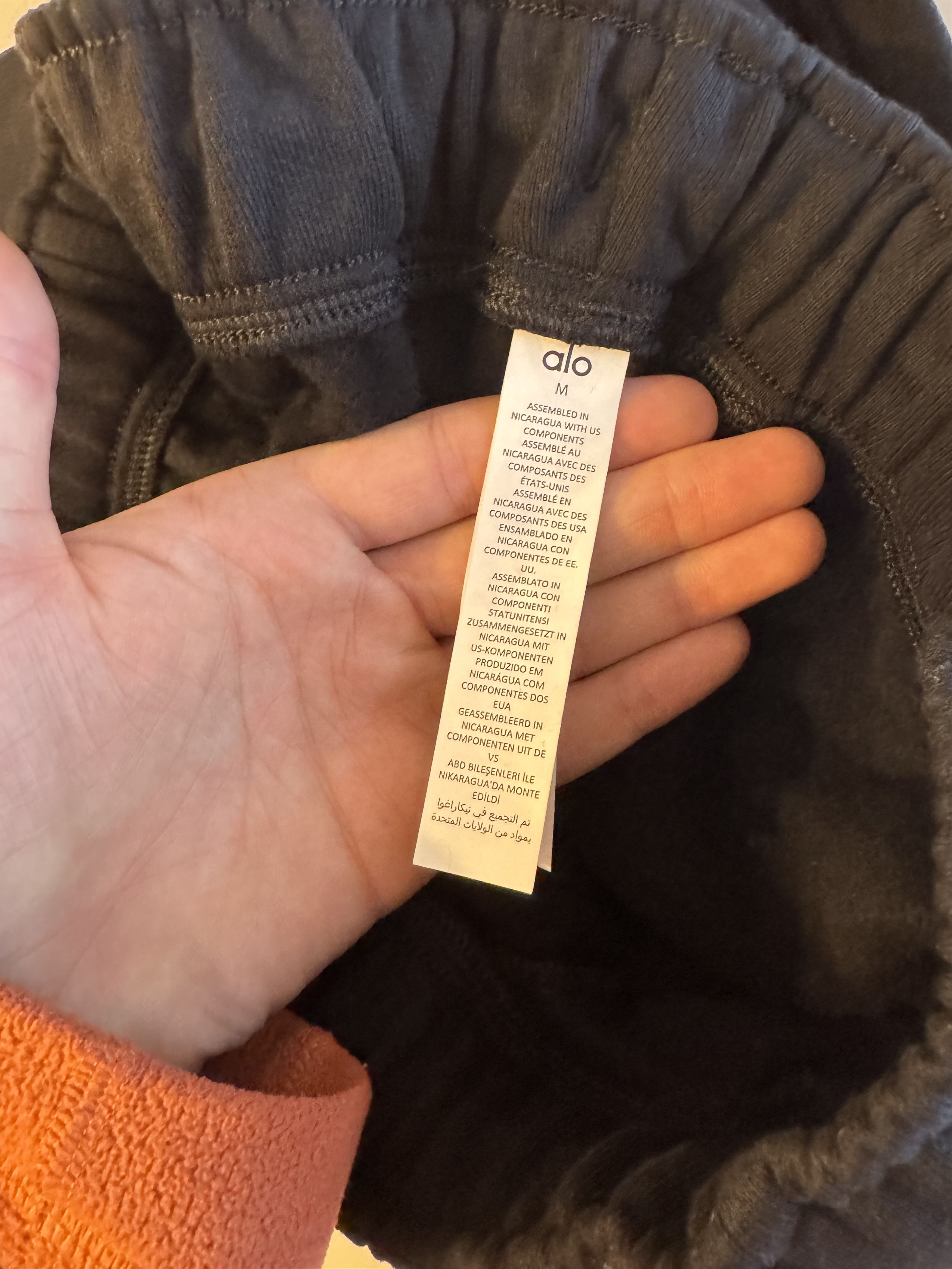 Alo Alo Yoga Accolade Straight Leg Sweatpant (Medium)(Unisex) Size 32" / US 10 / IT 46 - 2 Thumbnail