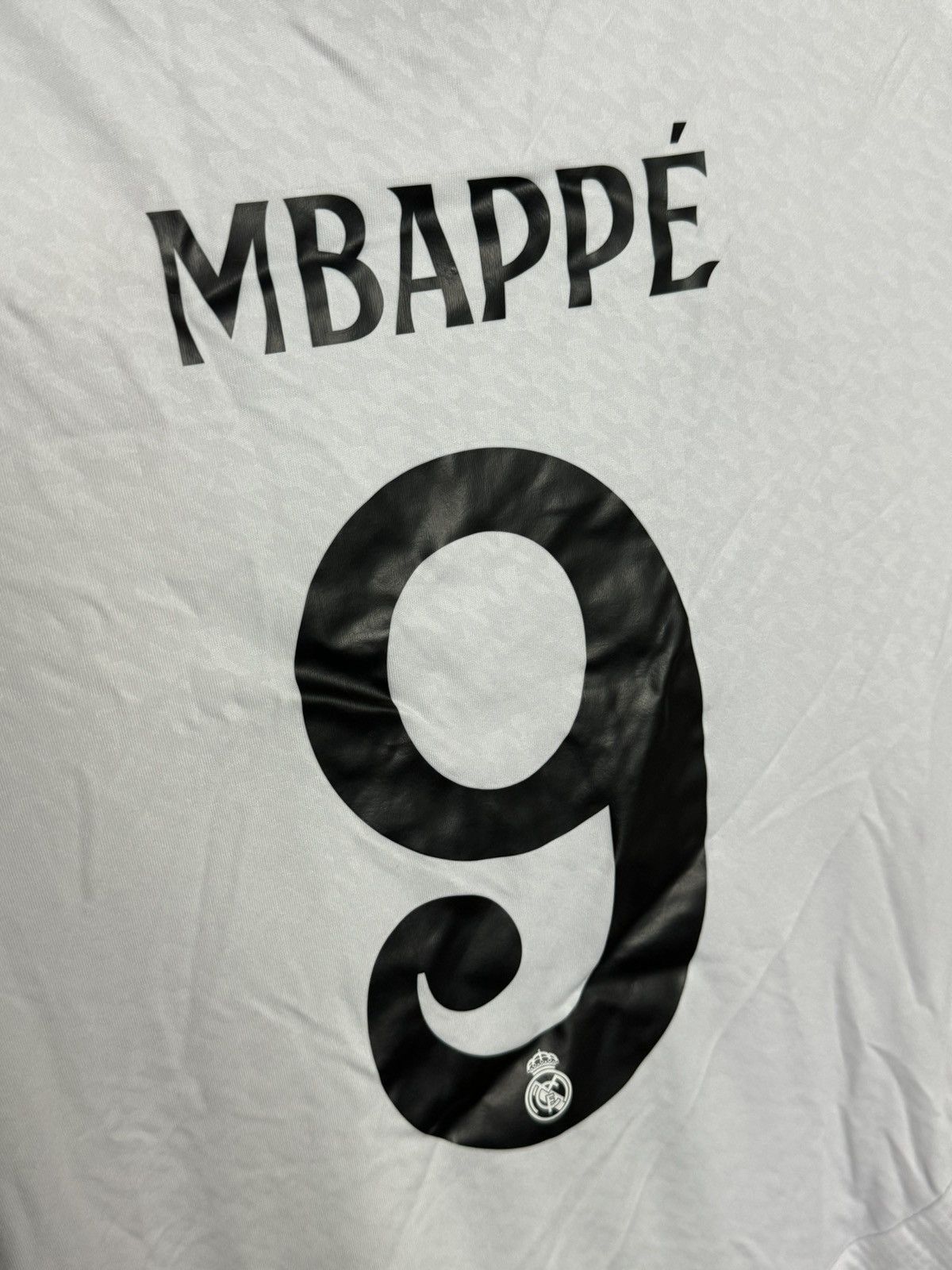 Adidas KIDS New Real Madrid 24/25 Home Mbappe Football Jersey Size US XS / EU 42 / 0 - 3 Thumbnail