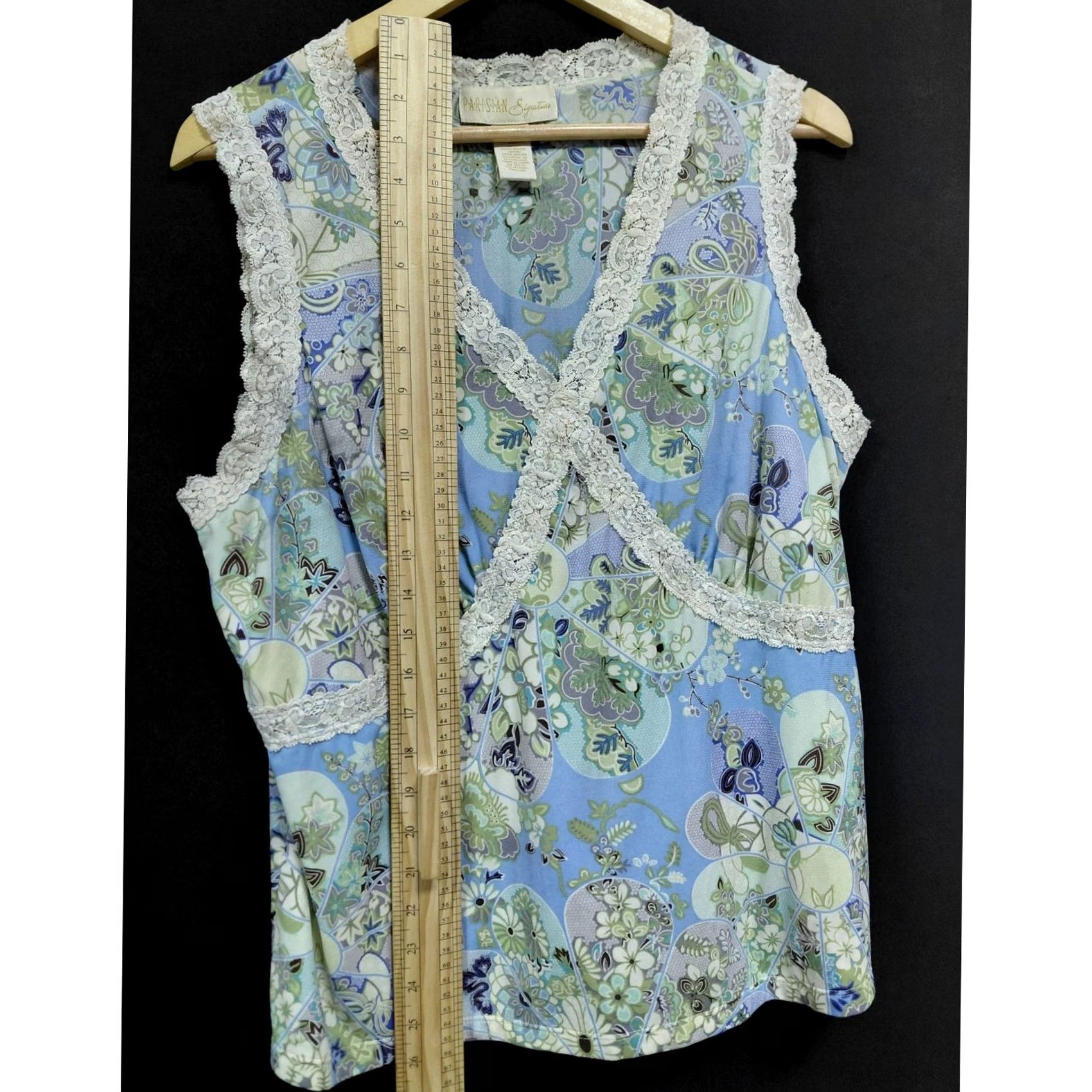 Vintage PARISIAN Signature Floral Lace Trim Top Blue Sleeveless V-Neck Women 2X SLEEVLESS Lace Trim Floral Top Casual Party/Cocktail Womens Size XXL / US 16-18 / IT 52-54 - 6 Thumbnail