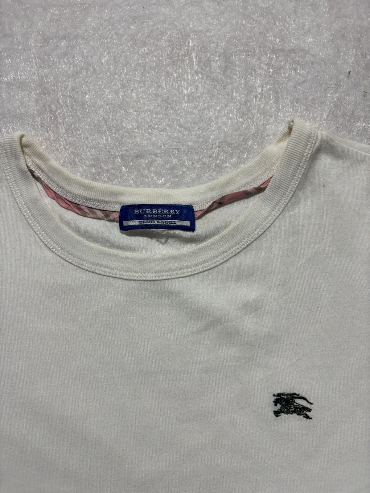 Burberry Burberry Tshirt Size S / US 4 / IT 40 - 2 Thumbnail