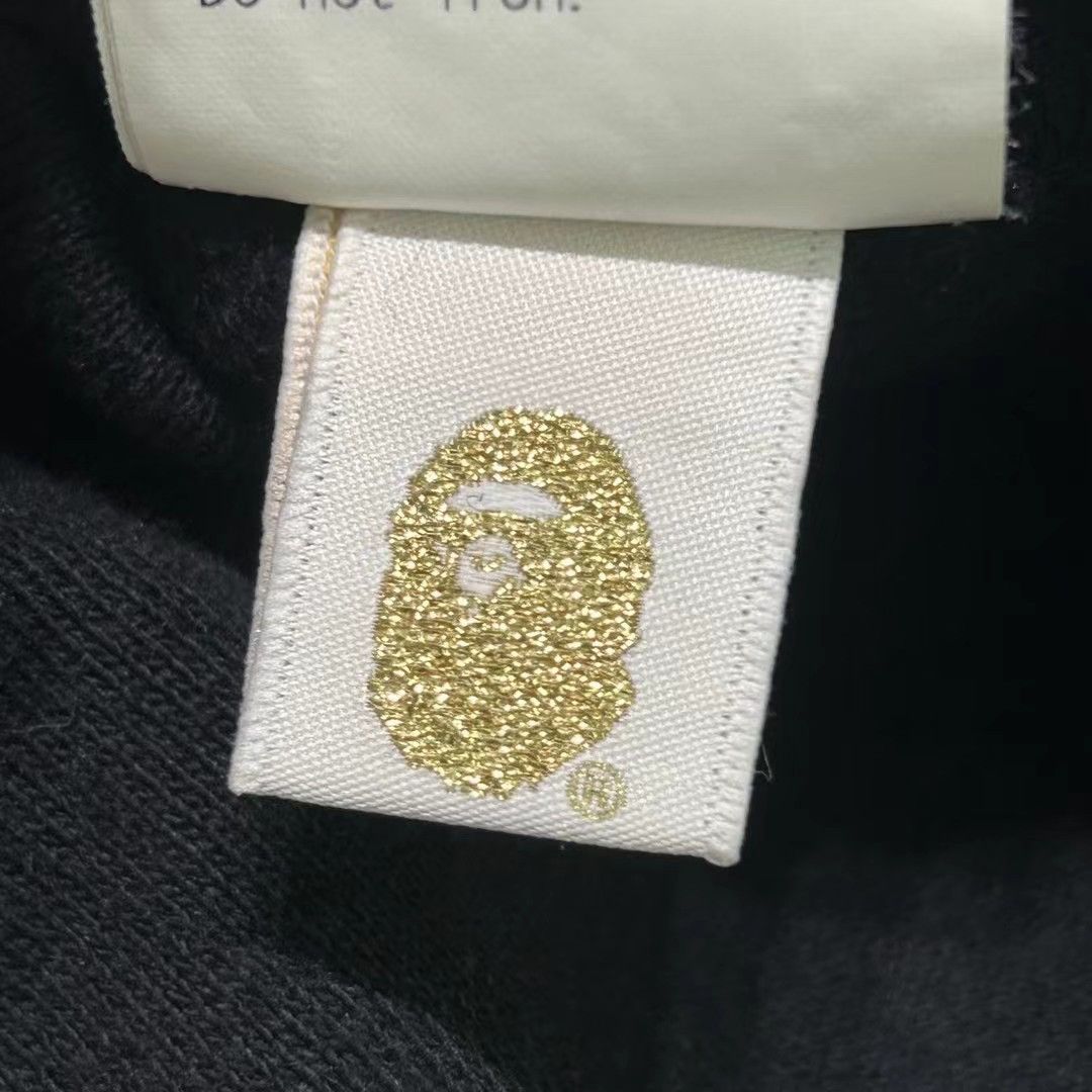 Bape CAMO UNIVERSE SHARK FULL ZIP HOODIE Size US M / EU 48-50 / 2 - 7 Thumbnail